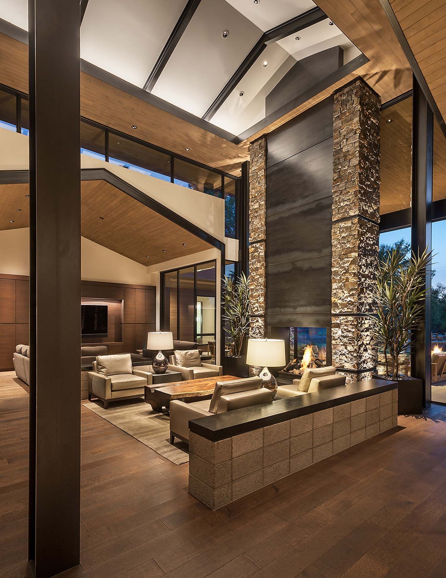 Walls of glass defines Arizona home re-imagined for a modern ...