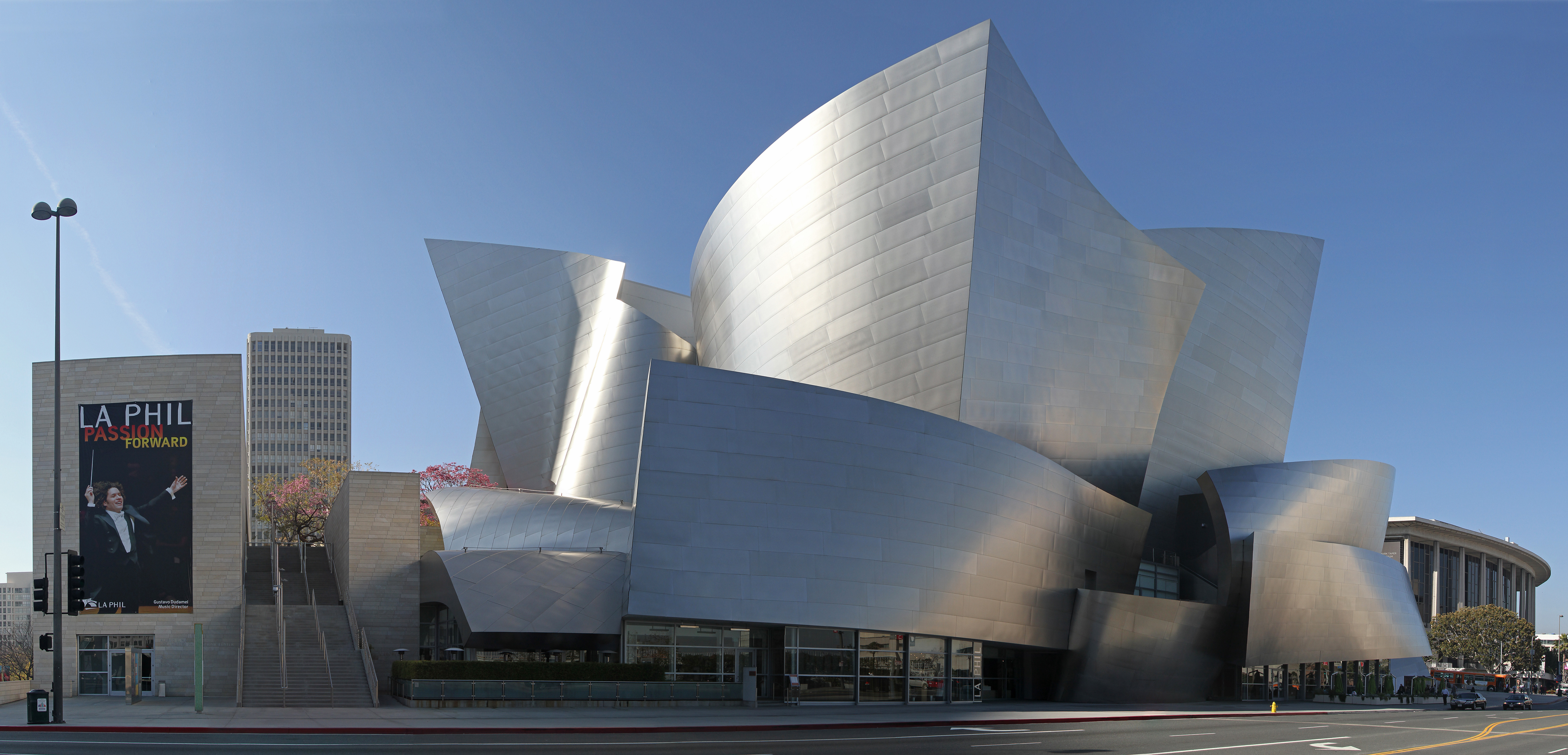 File:Walt Disney Concert Hall, LA, CA, jjron 22.03.2012.jpg - Wikipedia