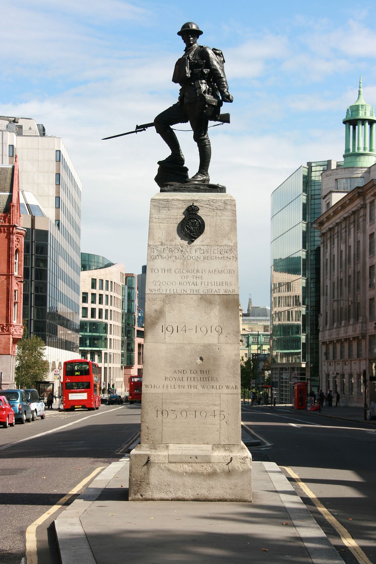 Royal Fusiliers War Memorial - Wikipedia