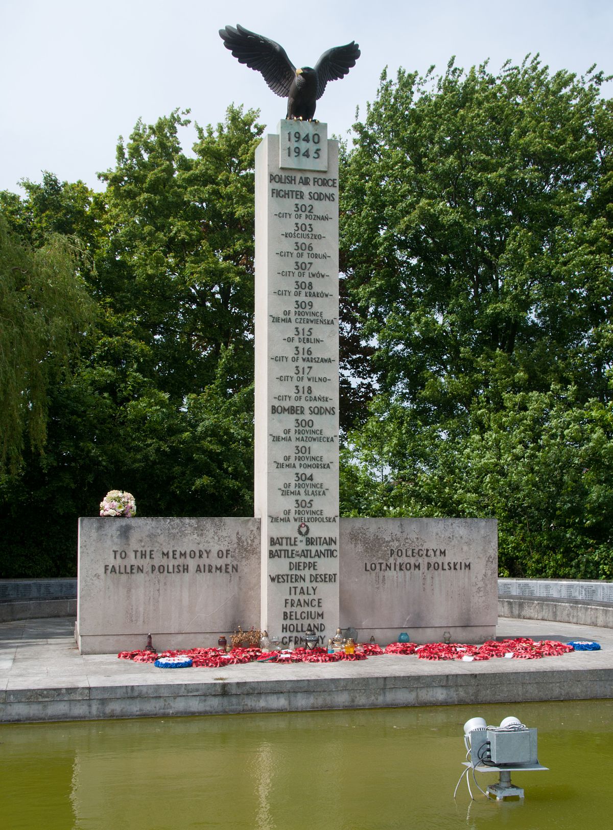 Polish War Memorial - Wikipedia