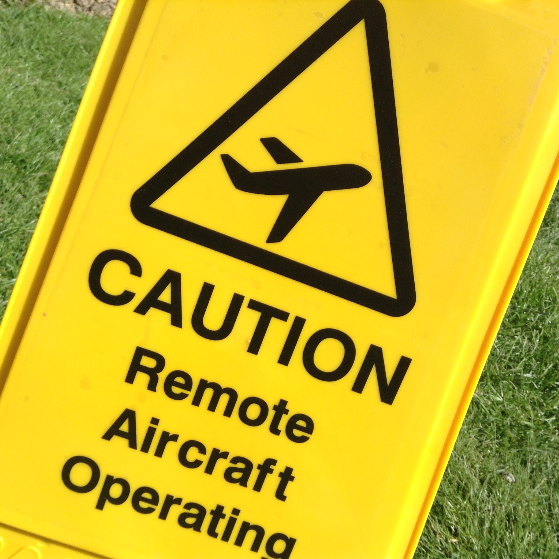 UAV Warning Sign #4 - Drone Safety Shop