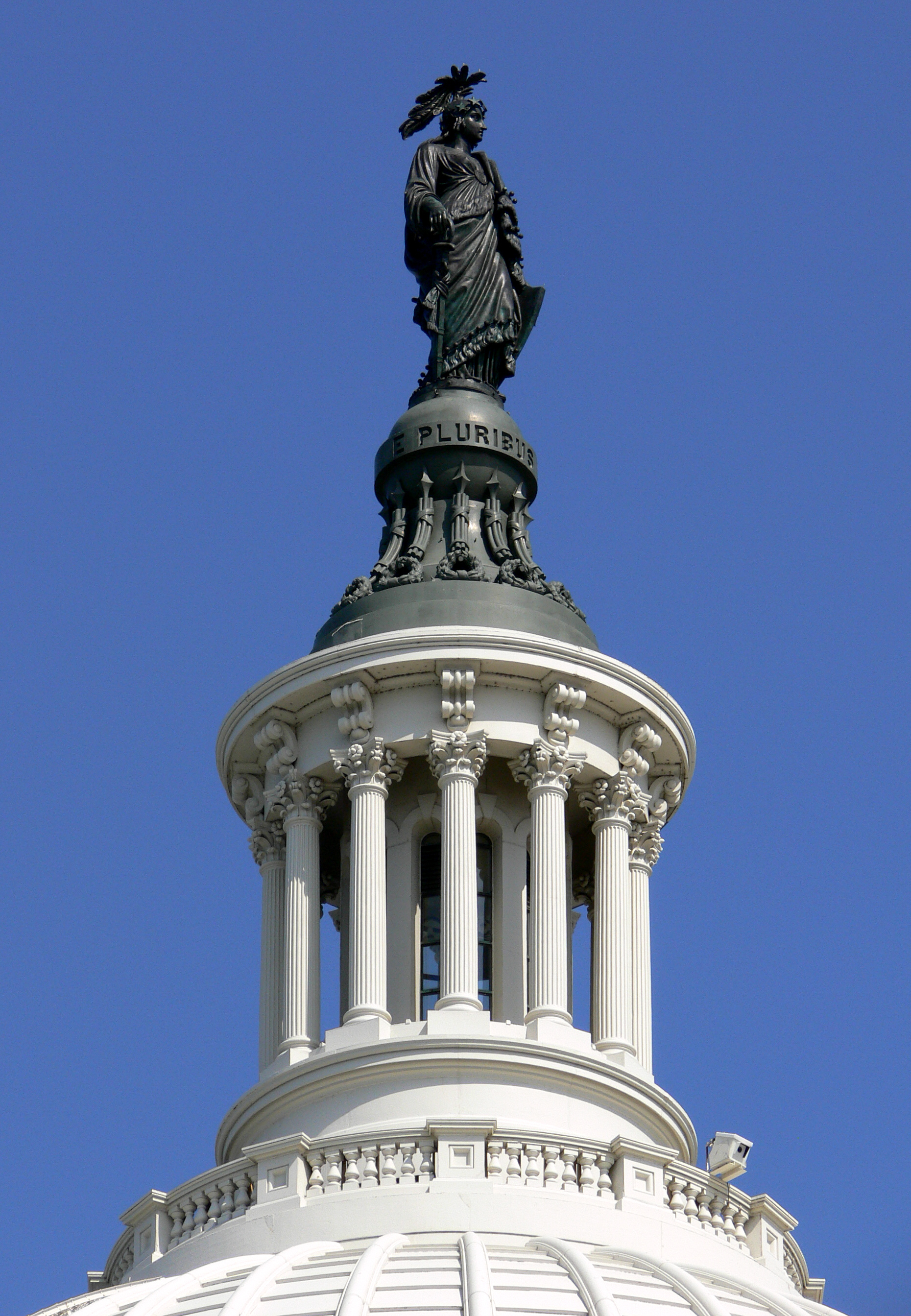 File:Capitol dome lantern Washington.jpg - Wikimedia Commons