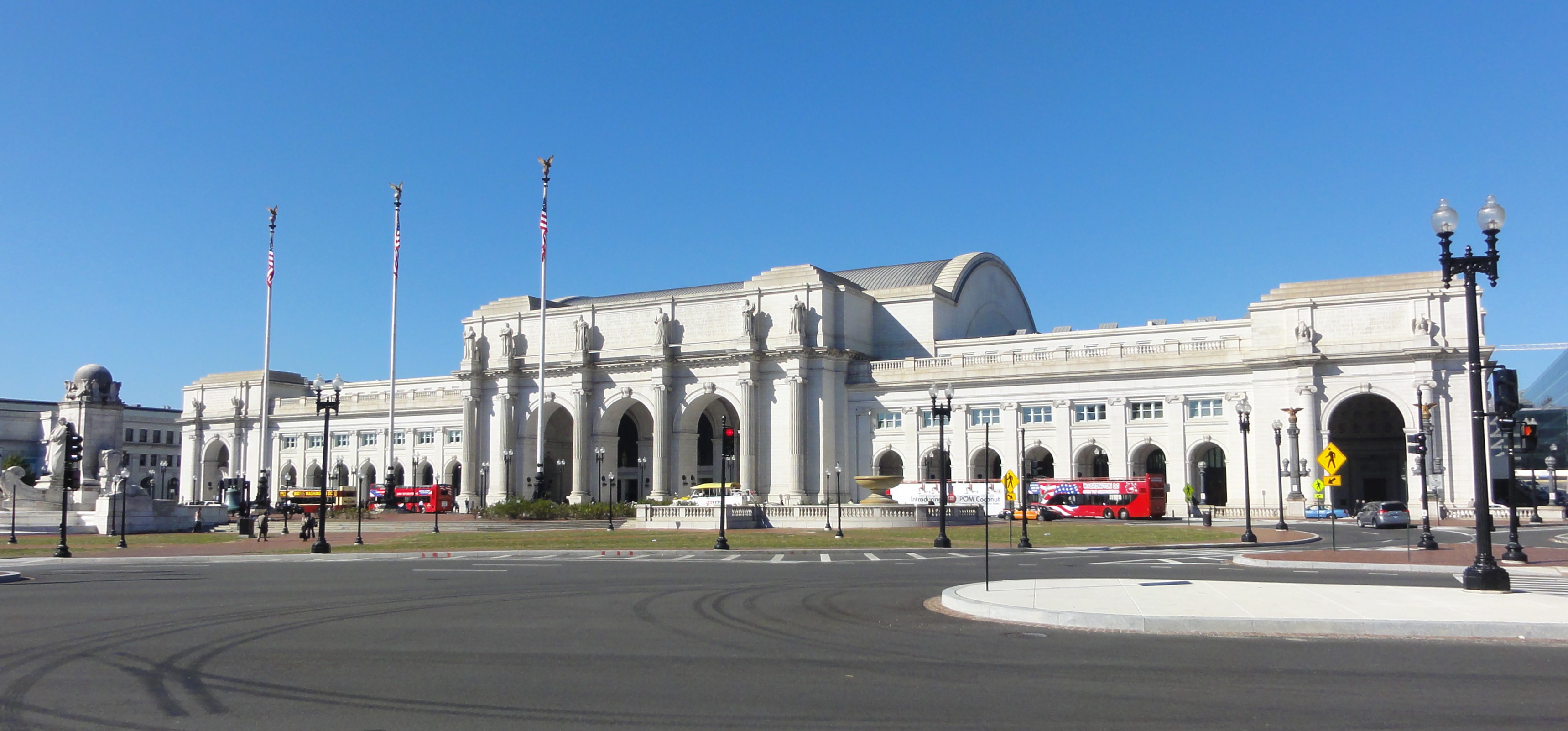 File:Union Station Washington DC 24 Sep 2013.jpg - Wikimedia Commons