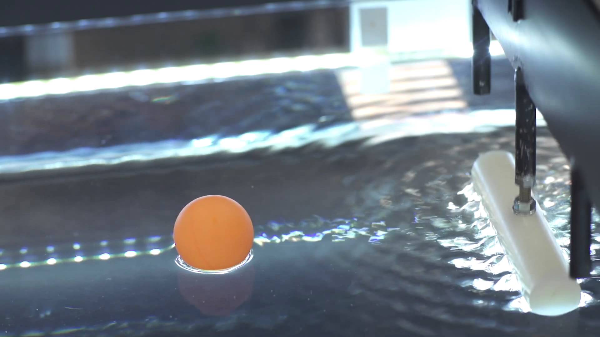ANU Scientists create a Tractor Beam on water - YouTube