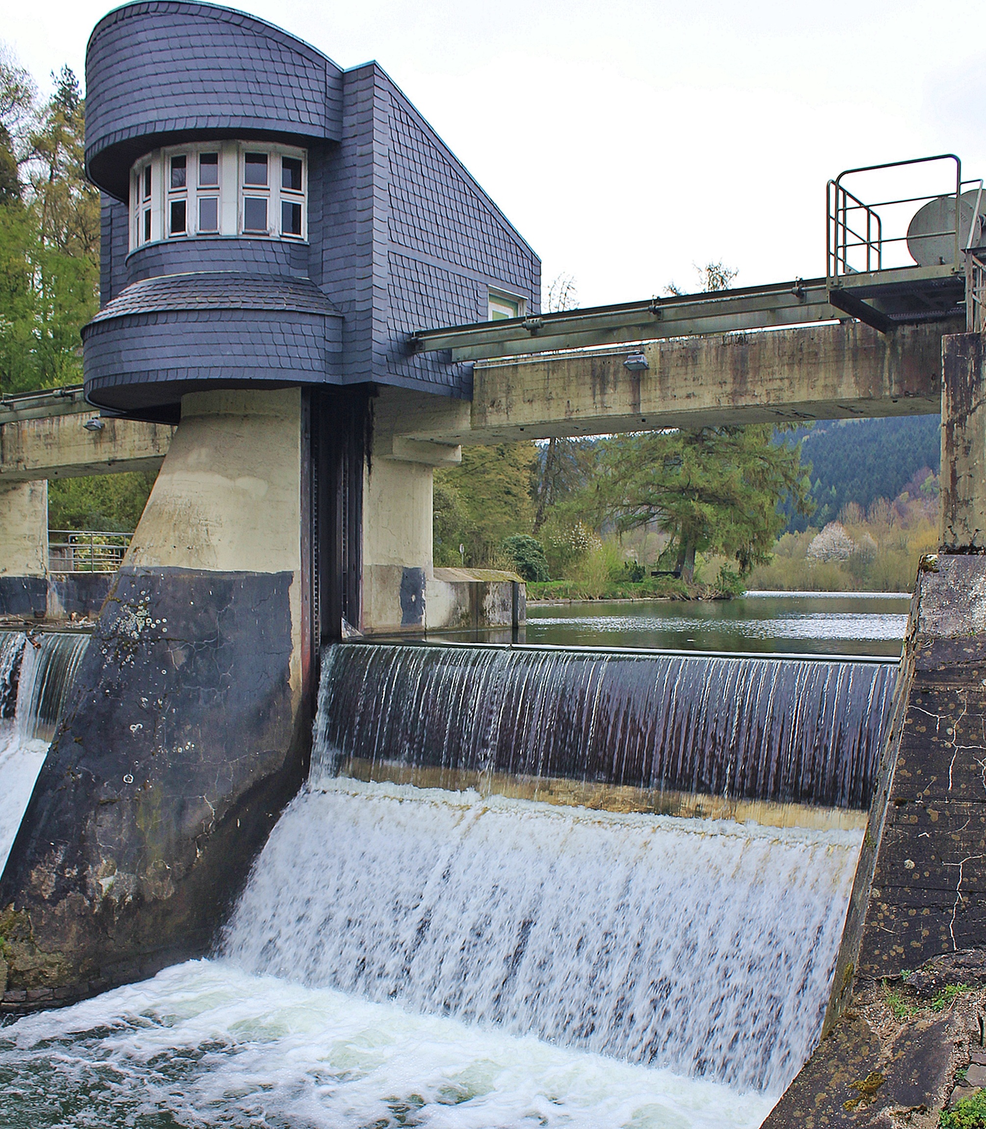 Water flow at the dam photo