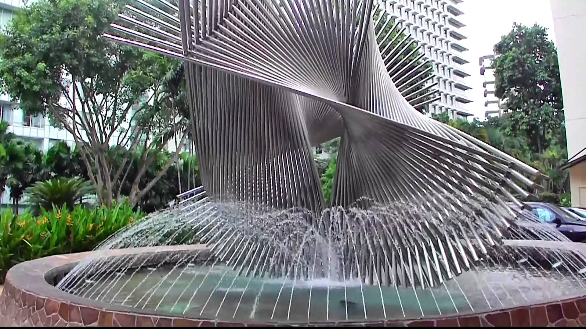 Artistic Art Sculpture & Water Fountain @ Regent Hotel Singapore ...