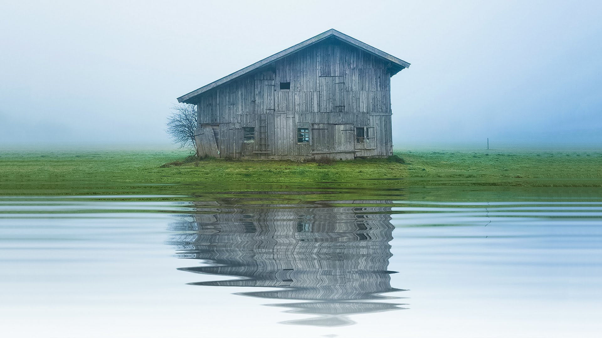 Water reflection photo