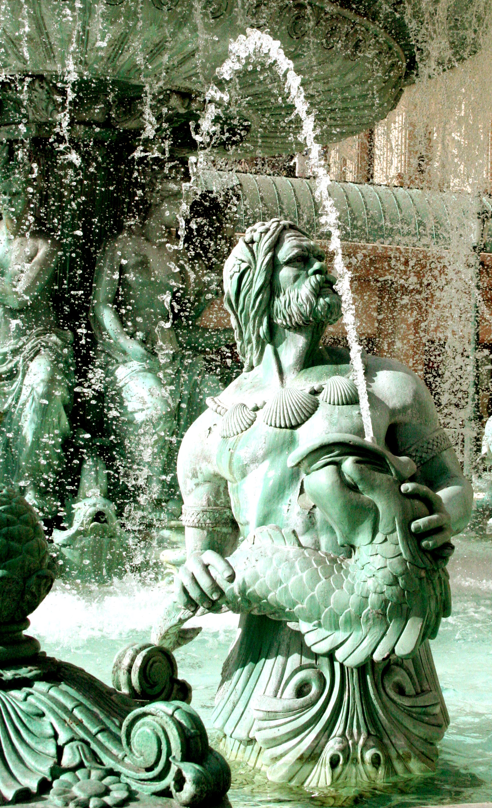 Water statue photo