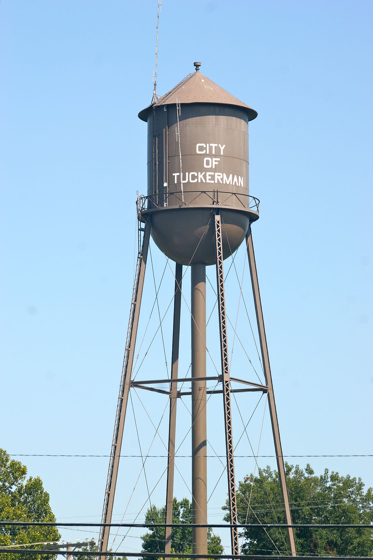 Tuckerman Water Tower - Wikipedia