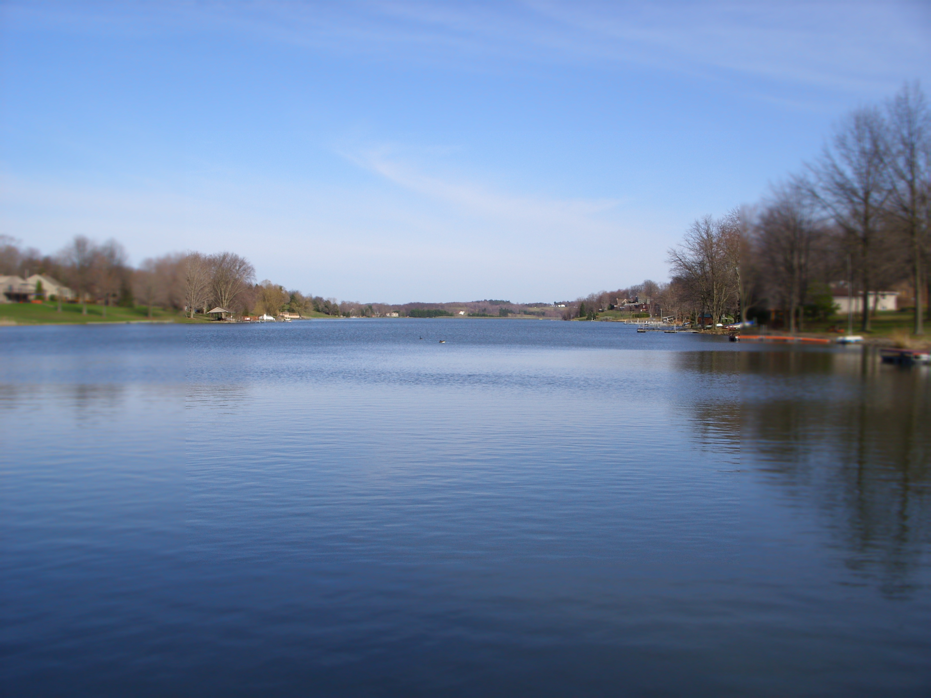 File:Lake Tomahawk Ohio Water View.jpg - Wikimedia Commons