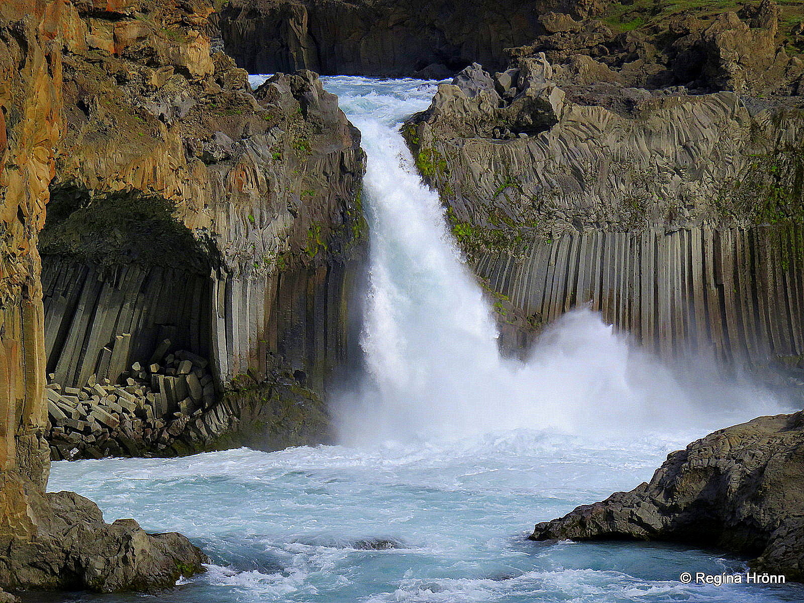 The extraordinary Aldeyjarfoss Waterfall in North-Iceland in ...