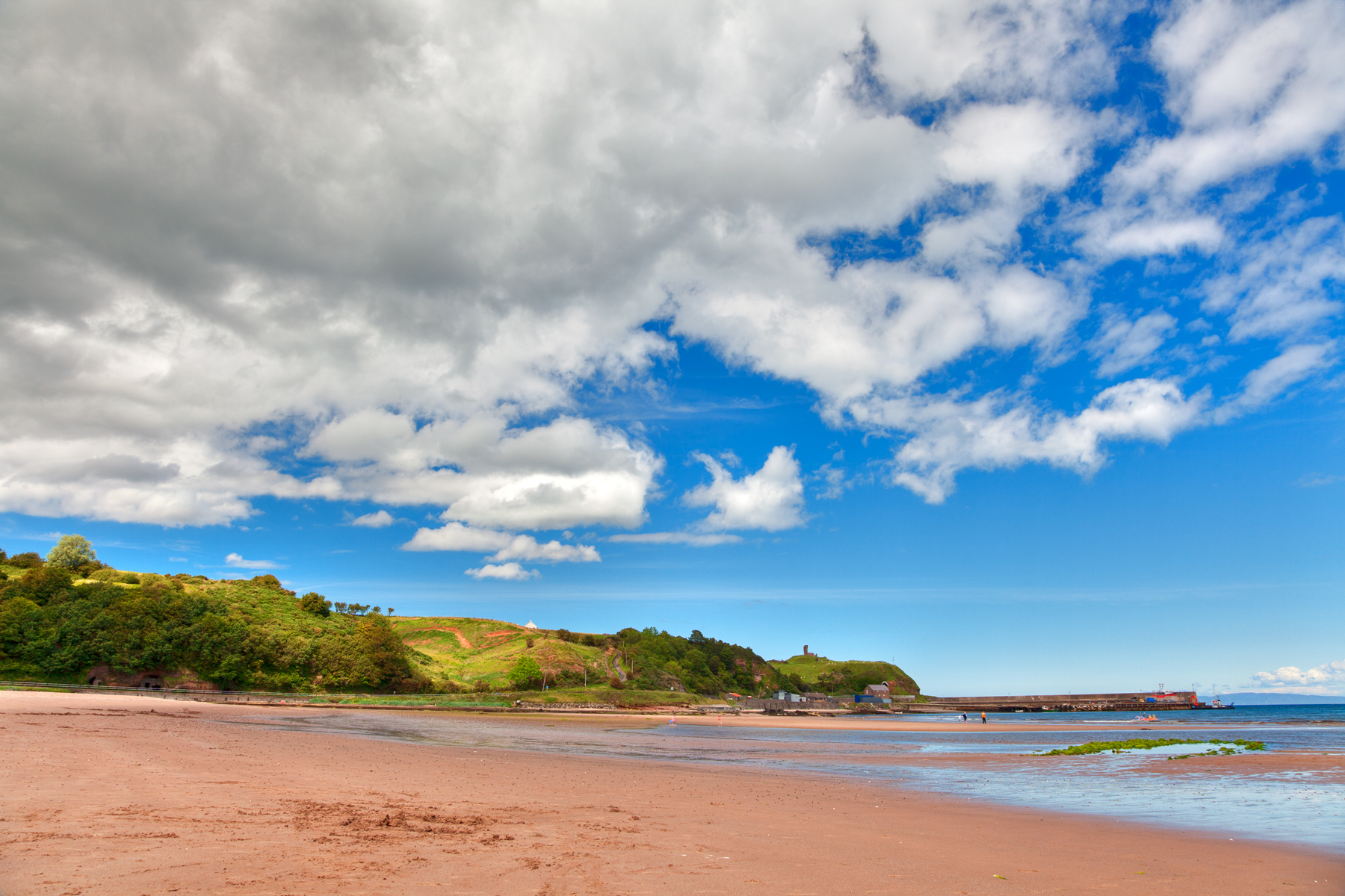 Waterfoot beach - hdr photo