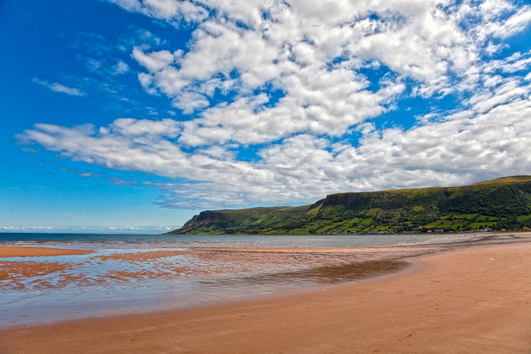 Waterfoot beach - hdr photo