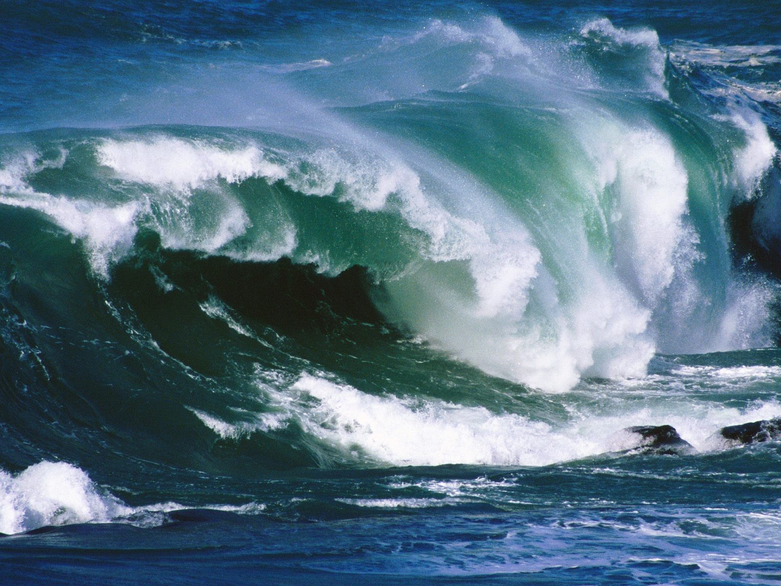 Ocean Sea Wave Waves Breaking Animated Desktop Background ~ Ocean ...