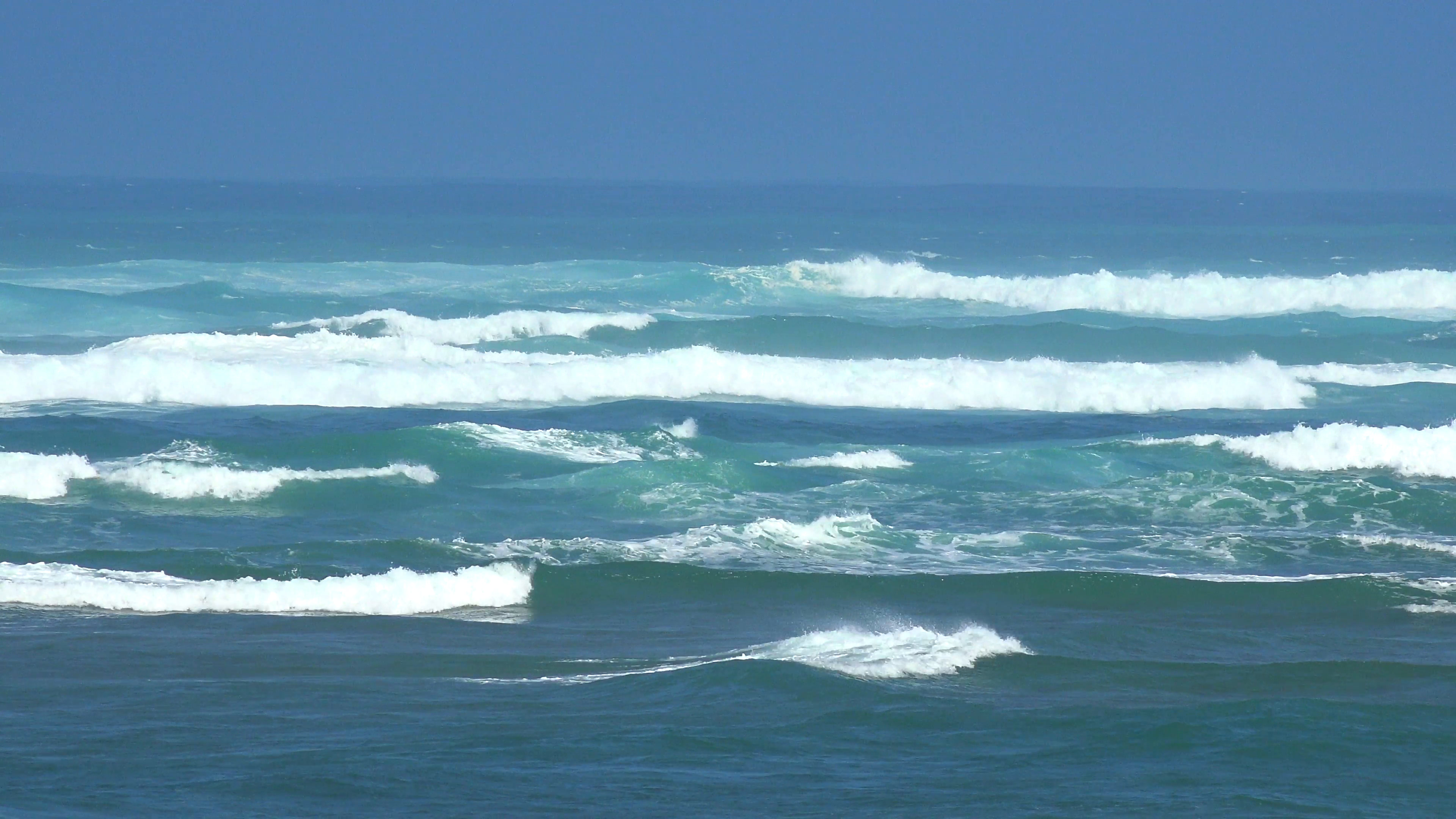 Ocean waves. Beautiful windy and wavy Ocean in Hawaii coast Stock ...