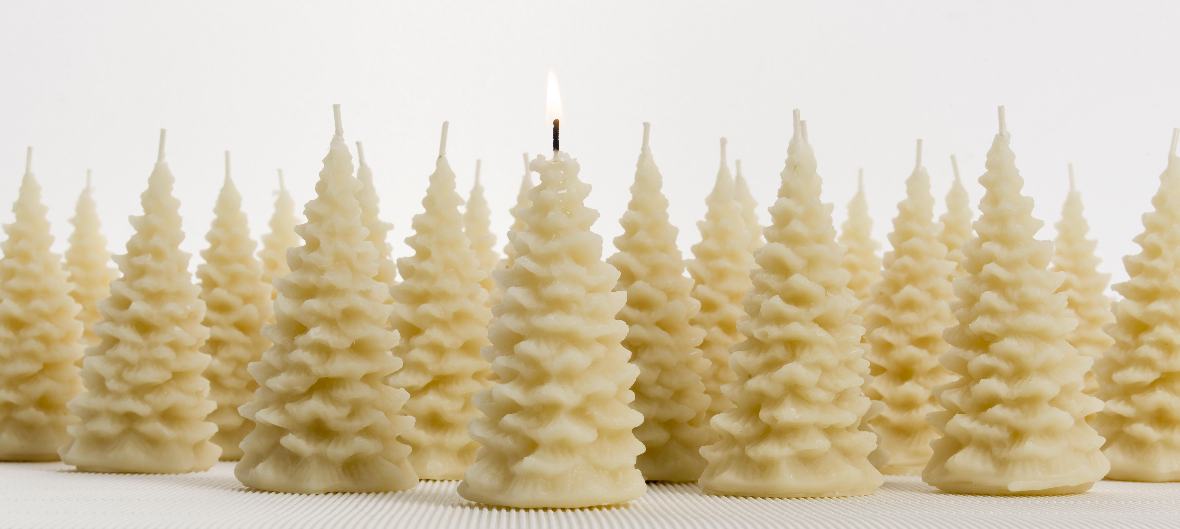 50 Kris Kringle gifts <$25 | Queen B Beeswax Candles