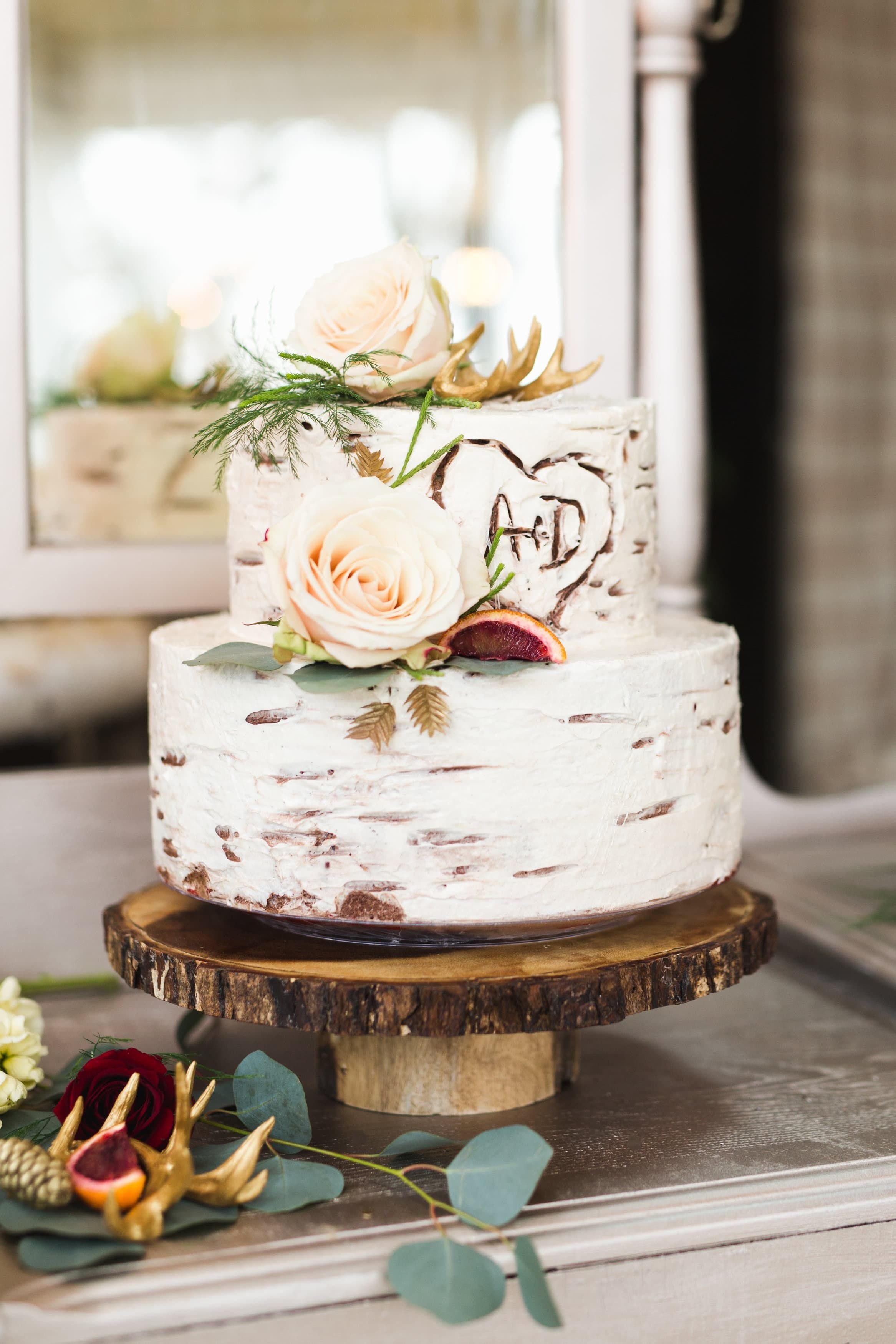 36 Rustic Wedding Cakes | Brides
