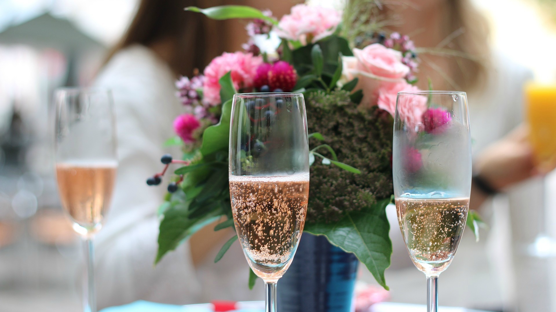 Wedding champagne photo
