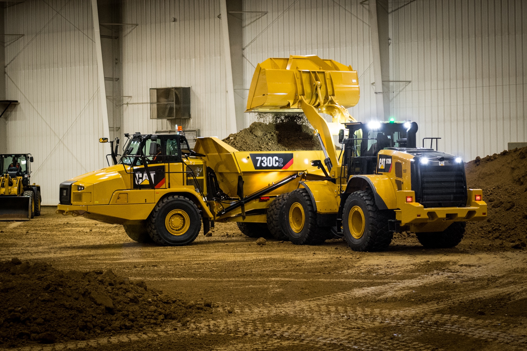 Caterpillar gives M Series medium wheel loaders meaty update with ...