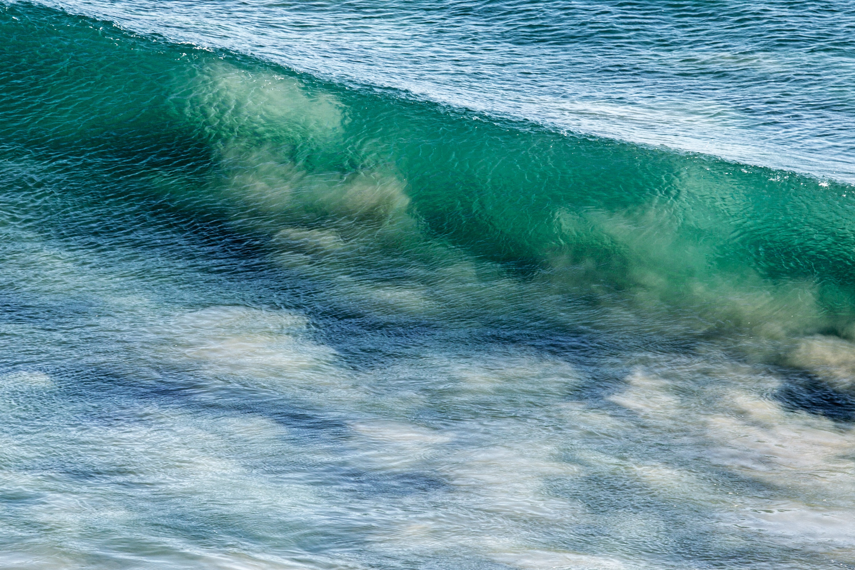 White and green clear wave photo
