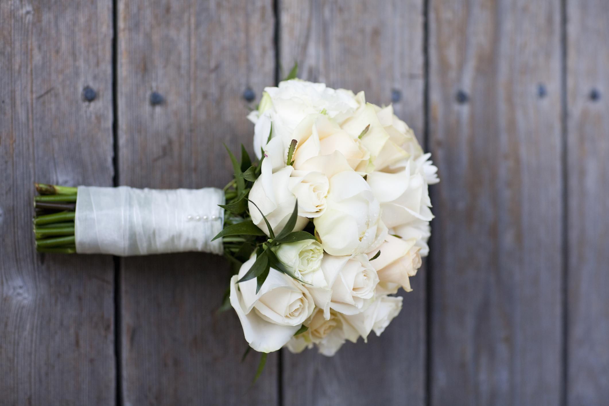 White Bridal Bouquets, Classic and Elegant