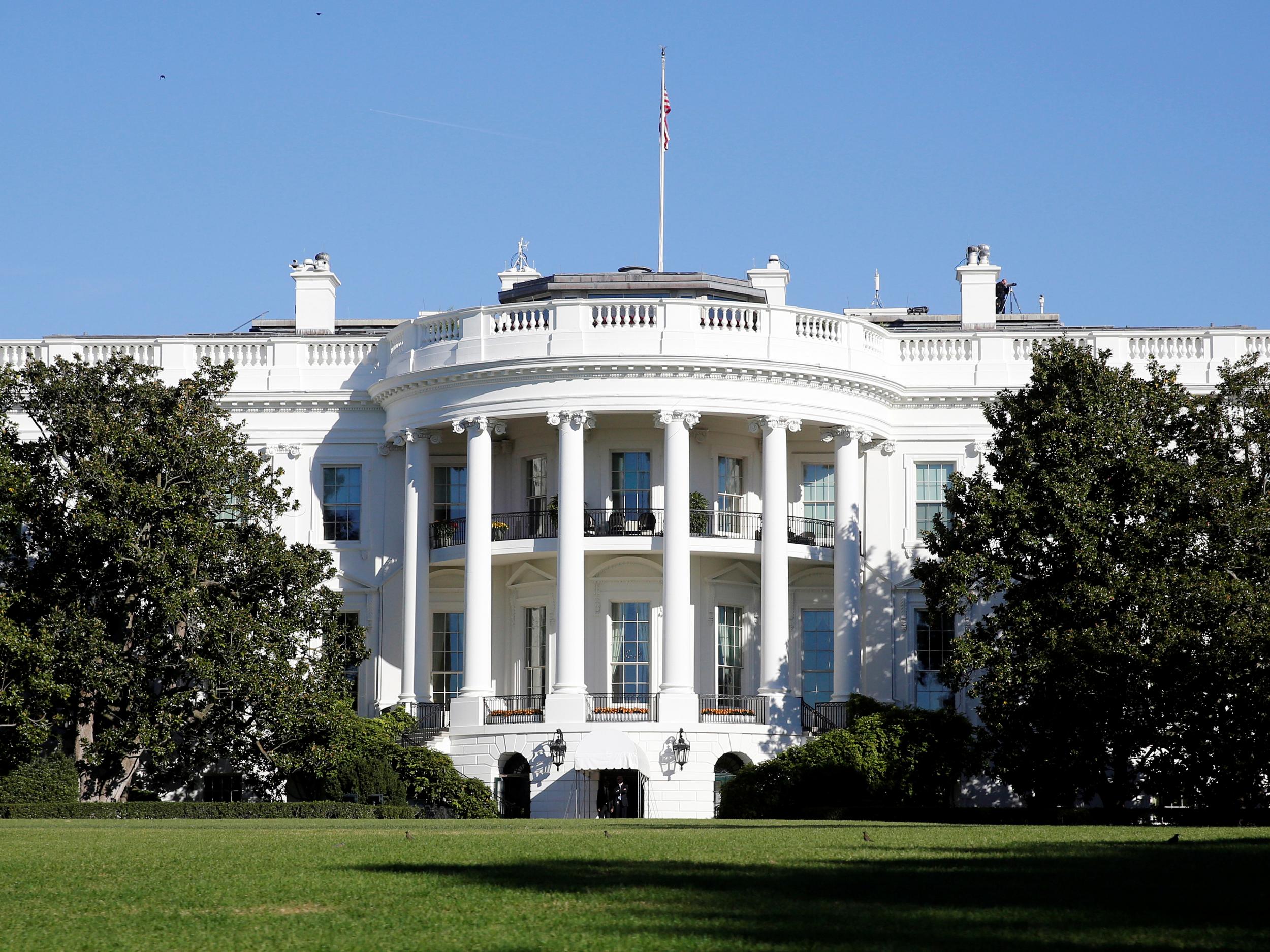 Secret Service to reduce public access to White House after intruder ...