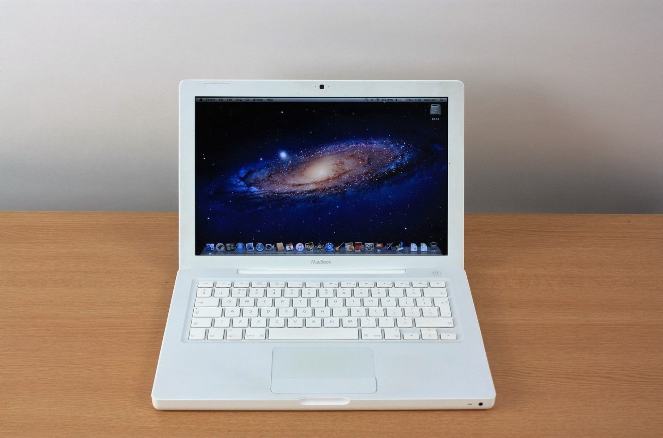 2008 Apple MacBook 13