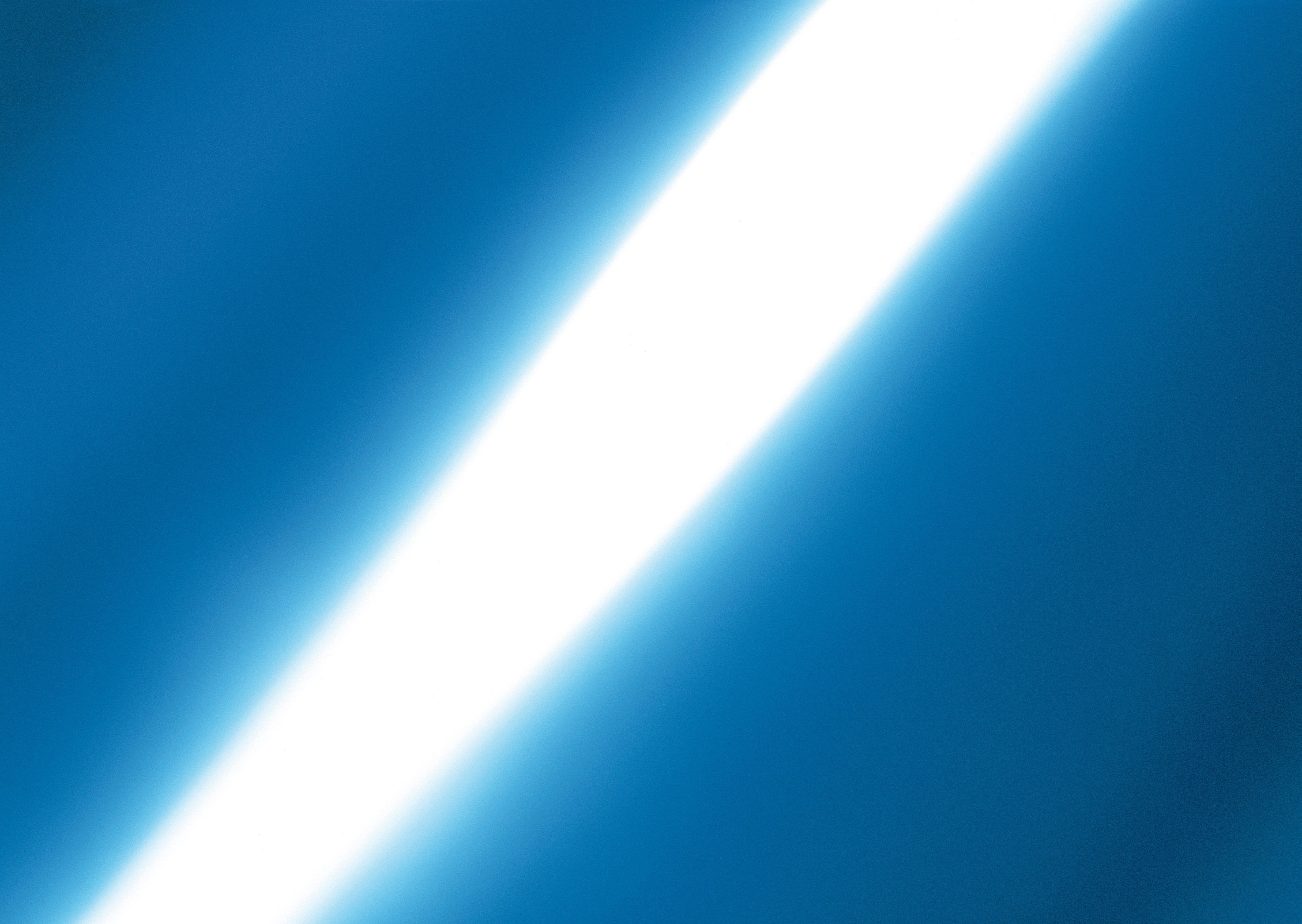 Download wallpaper 2950x2094 ray, line, light, blue, white hd background