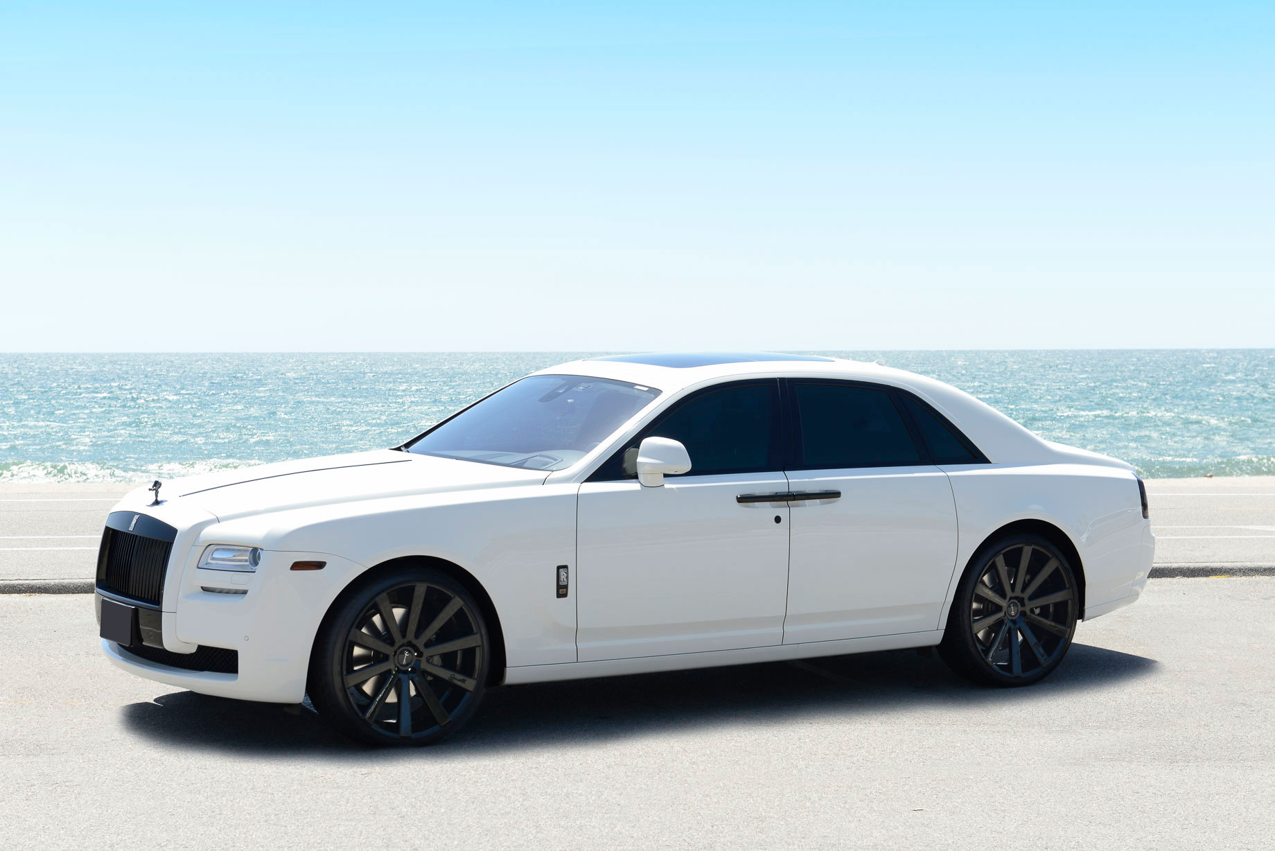 Rolls Royce Ghost White - French Touch Transportation