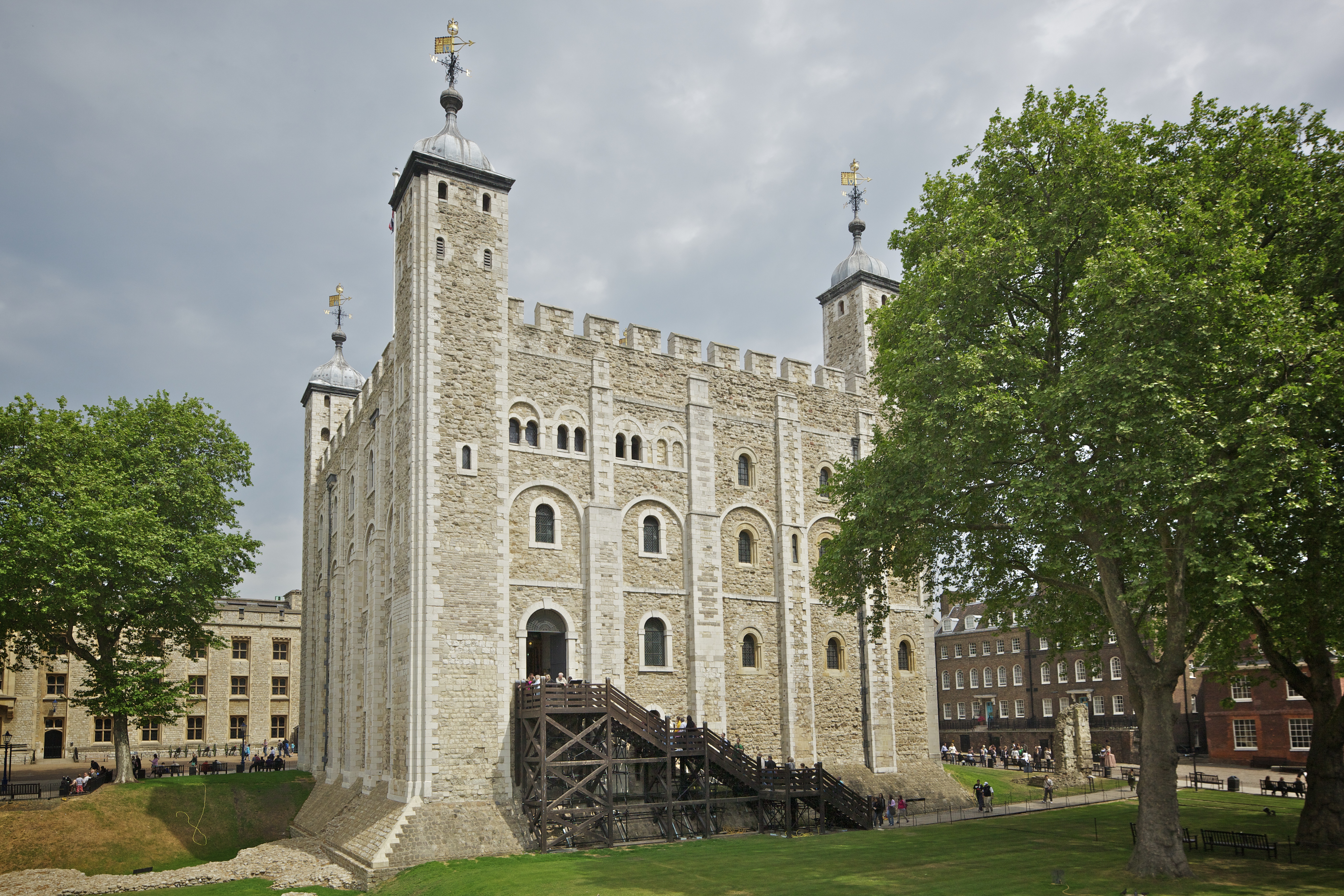 File:White Tower, Tower of London (1).jpg - Wikimedia Commons