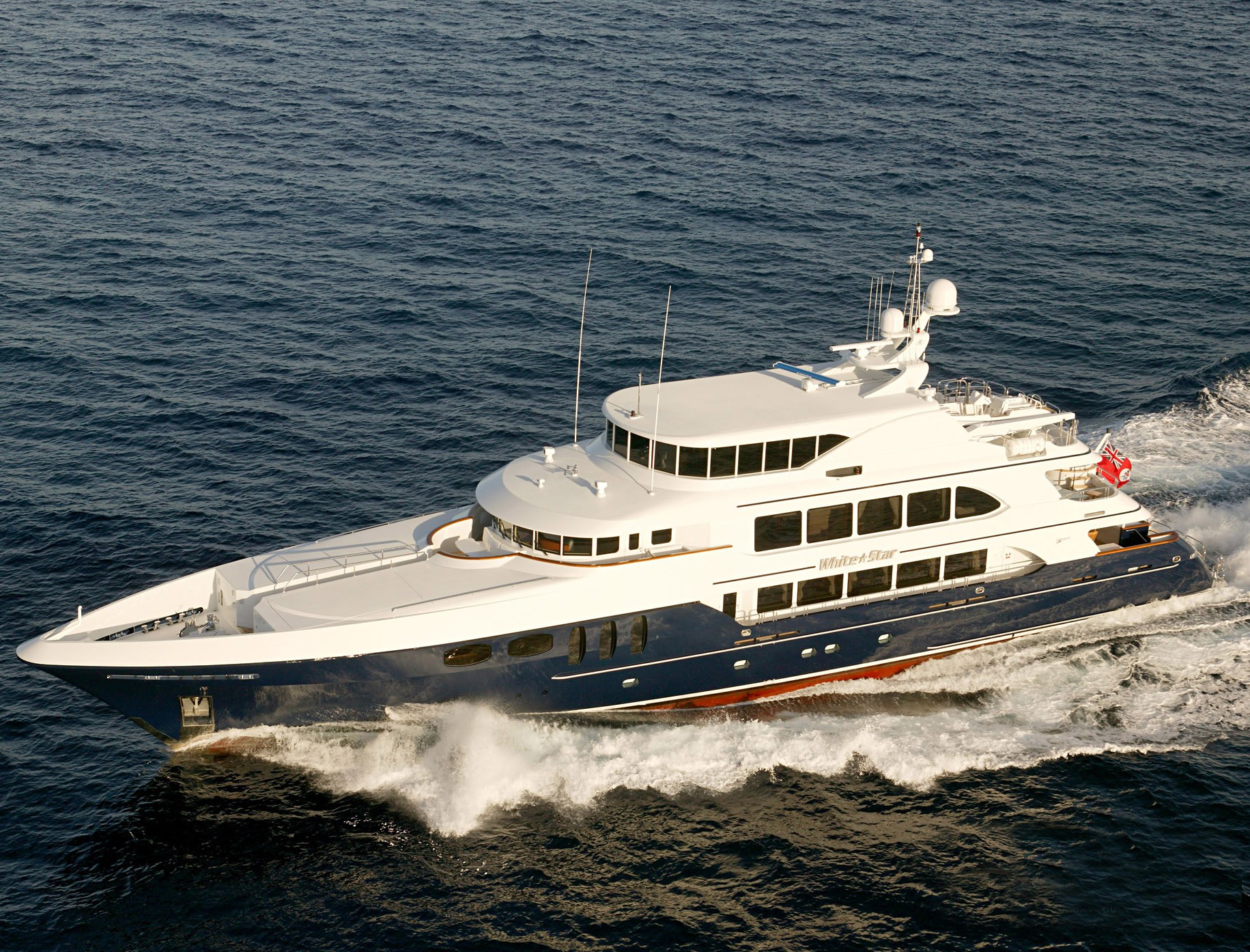 Yacht WHITE STAR, Trinity | CHARTERWORLD Luxury Superyacht Charters