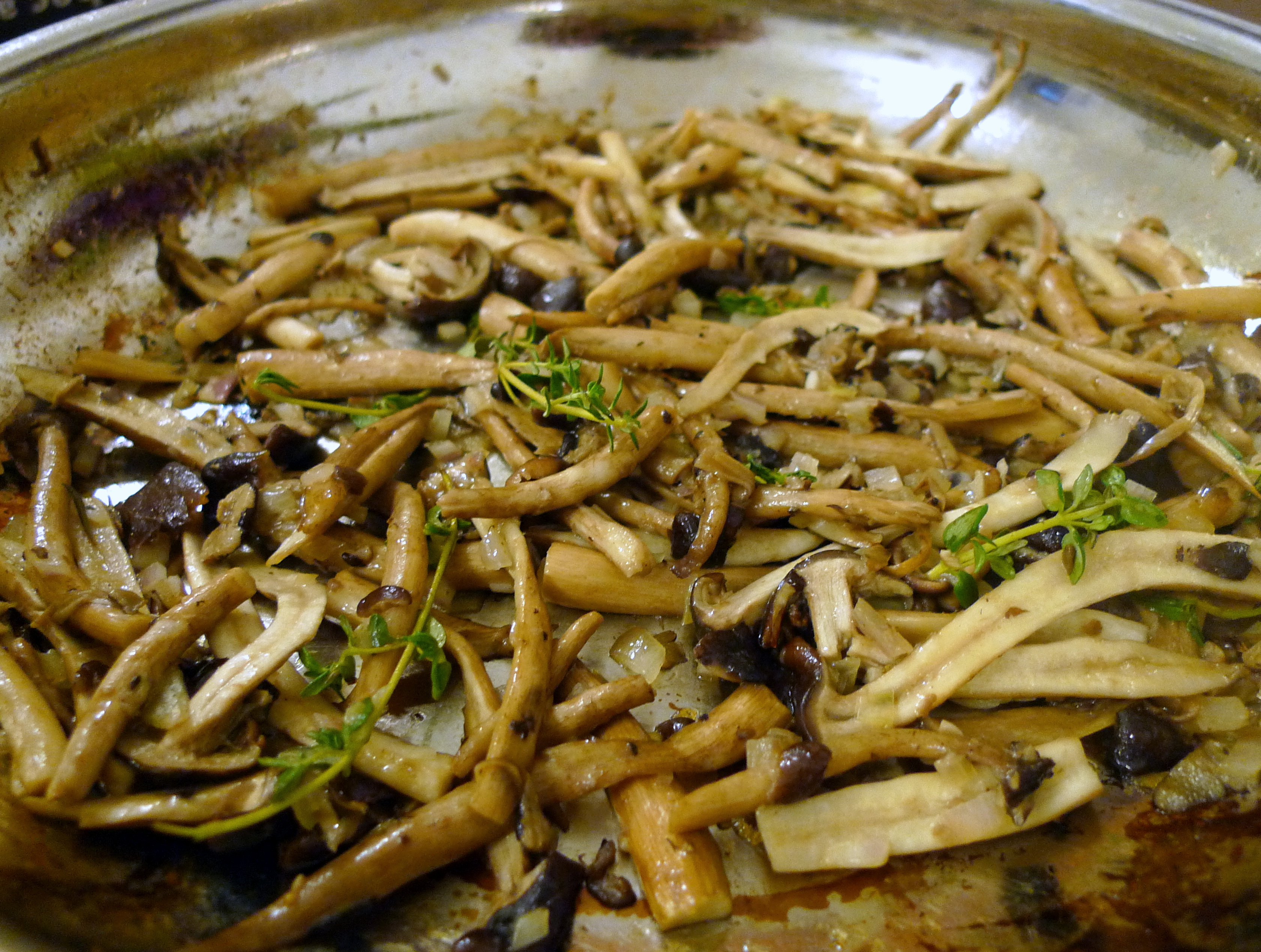 Sautéed Wild Mushrooms with Herbs | food comas