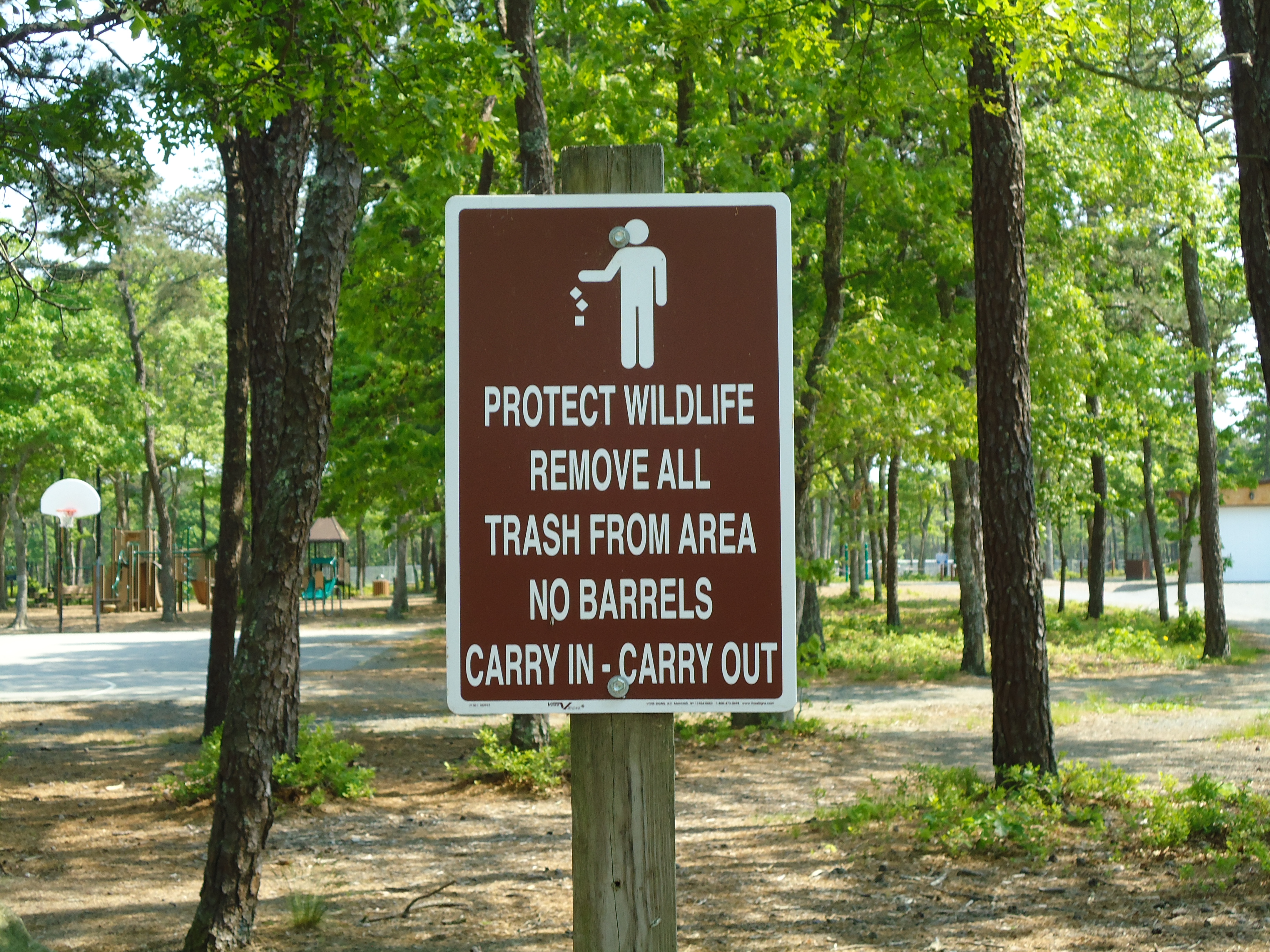Wildlife sign at park photo