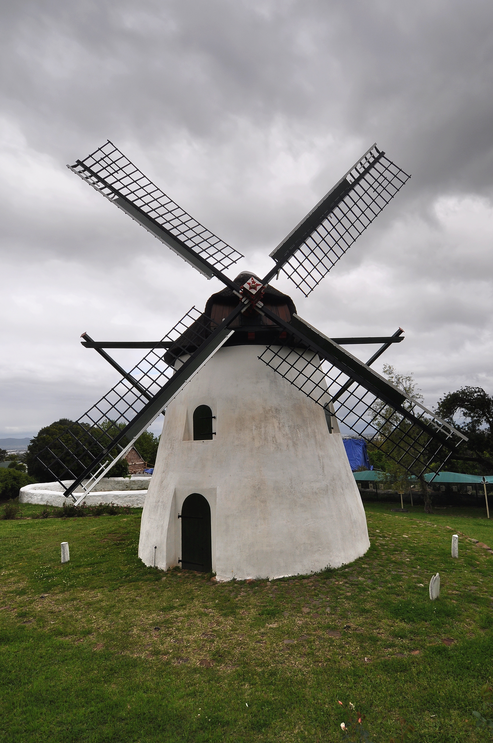 File:Mostert's Mill, Mowbray, Cape Town.jpg - Wikimedia Commons