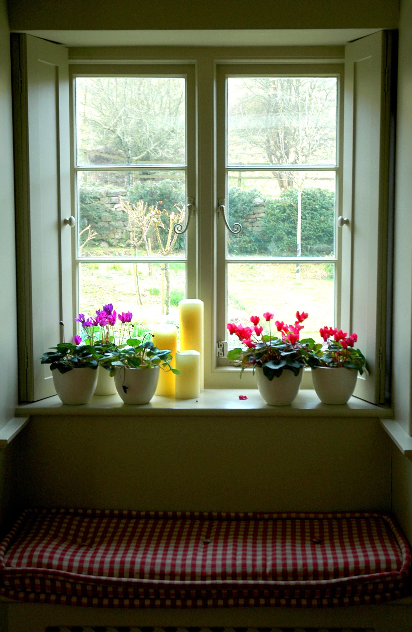 An English Country House Window | House windows, English country ...