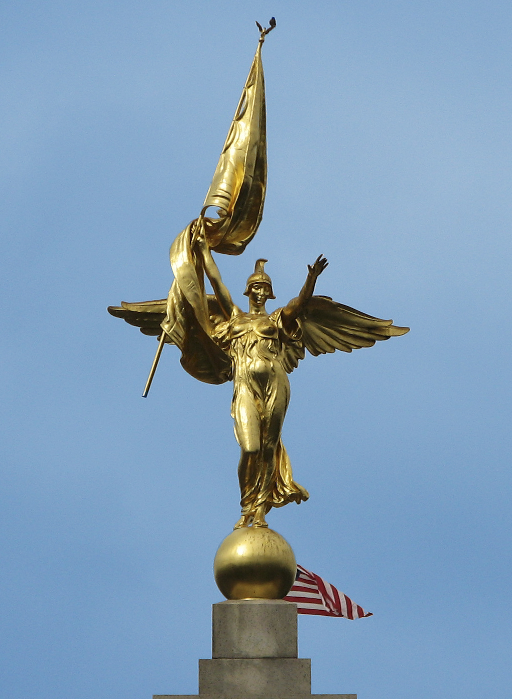 Winged victory 1st army division monumen photo
