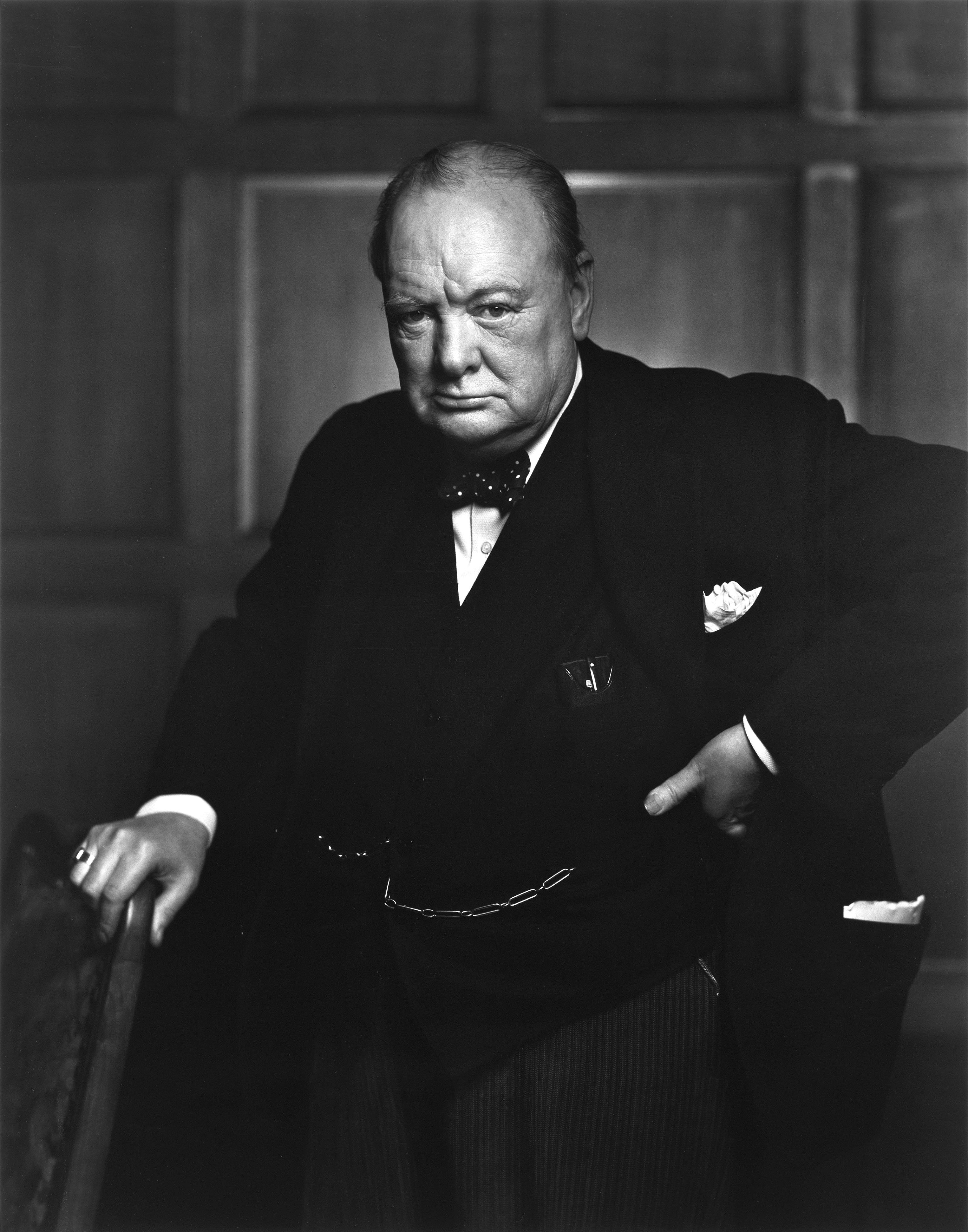 File:Sir Winston Churchill - 19086236948.jpg - Wikimedia Commons
