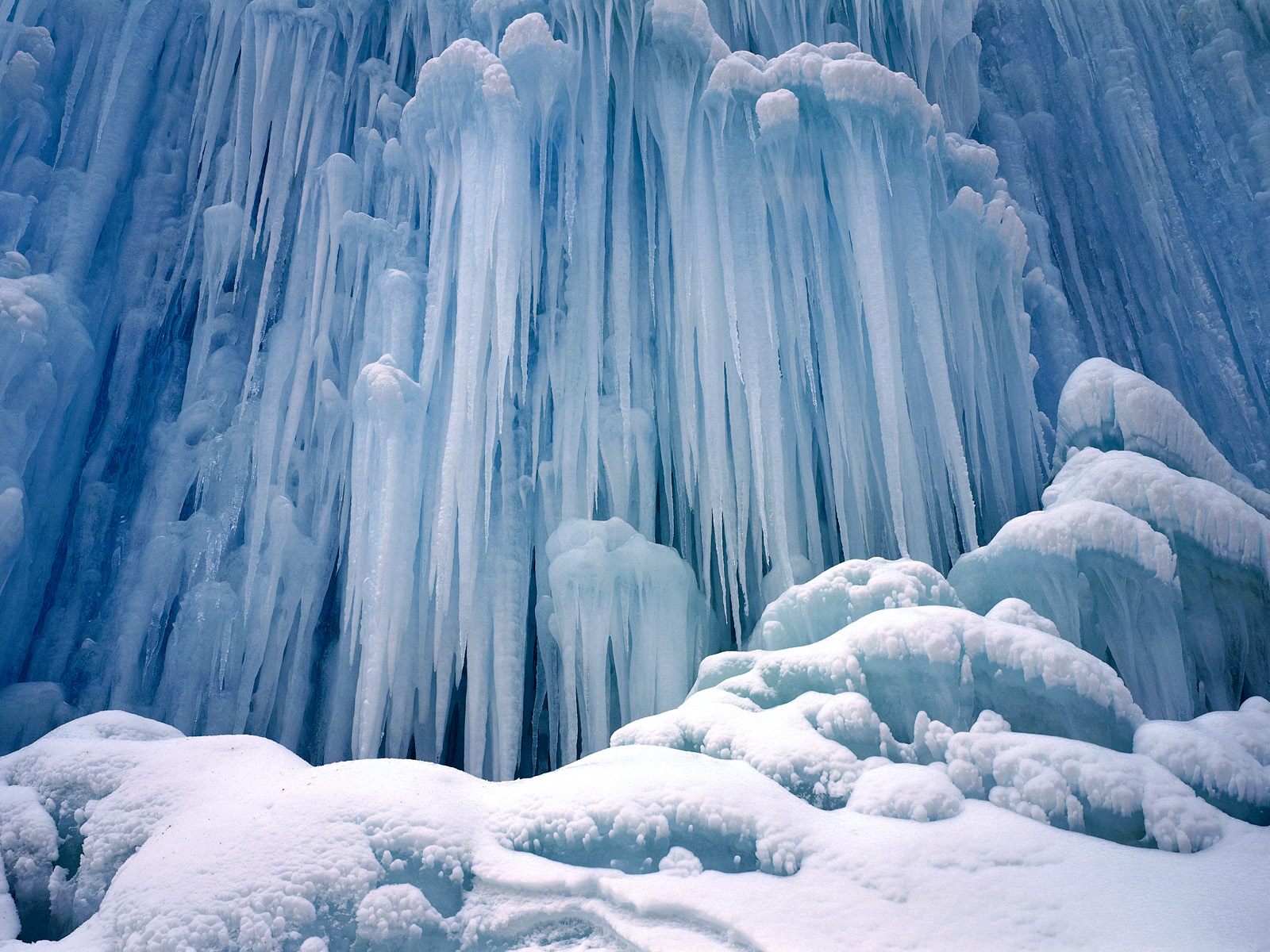 winter-ice-wallpaper