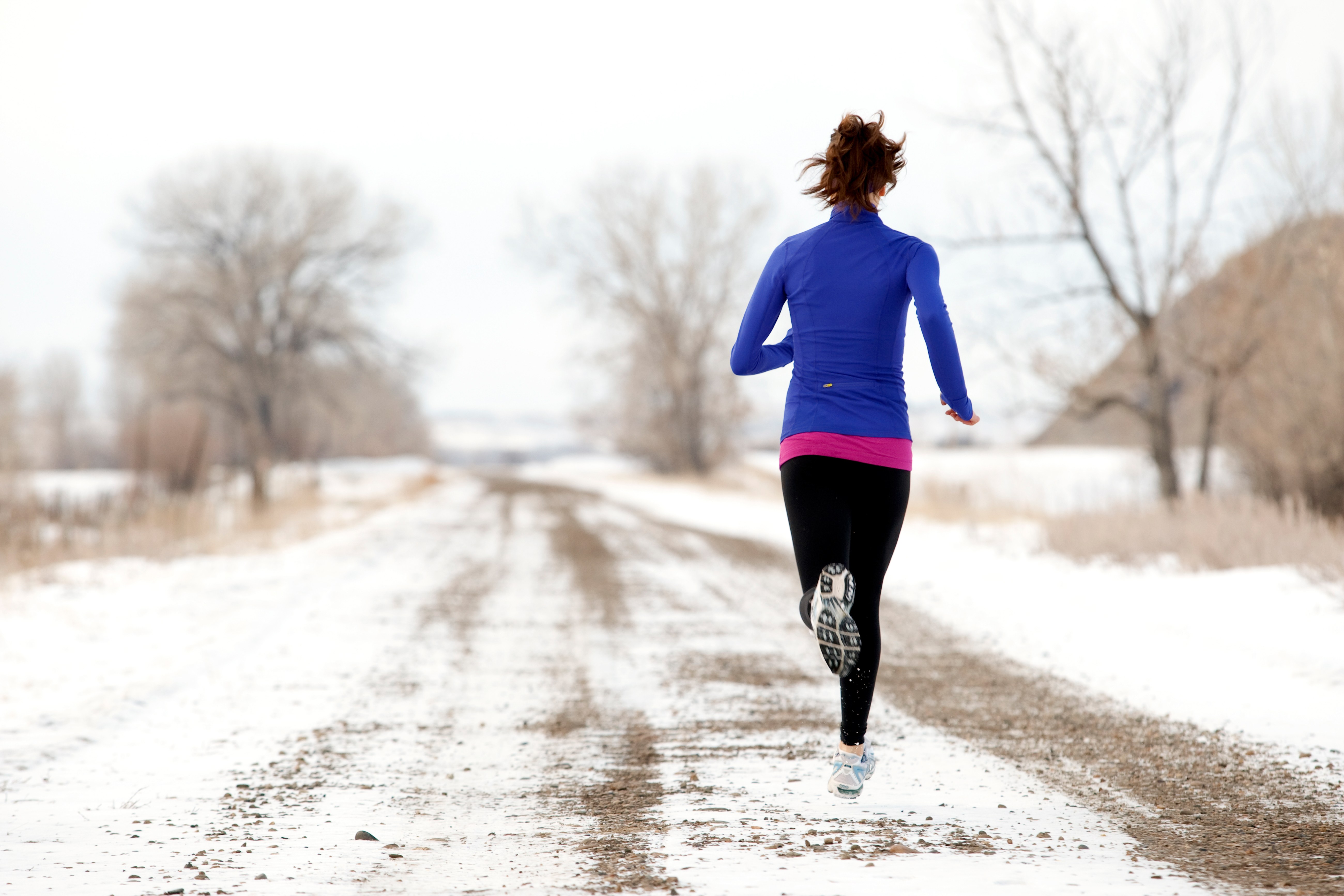 Winter Running Gear You Need For When It's Cold AF | SELF