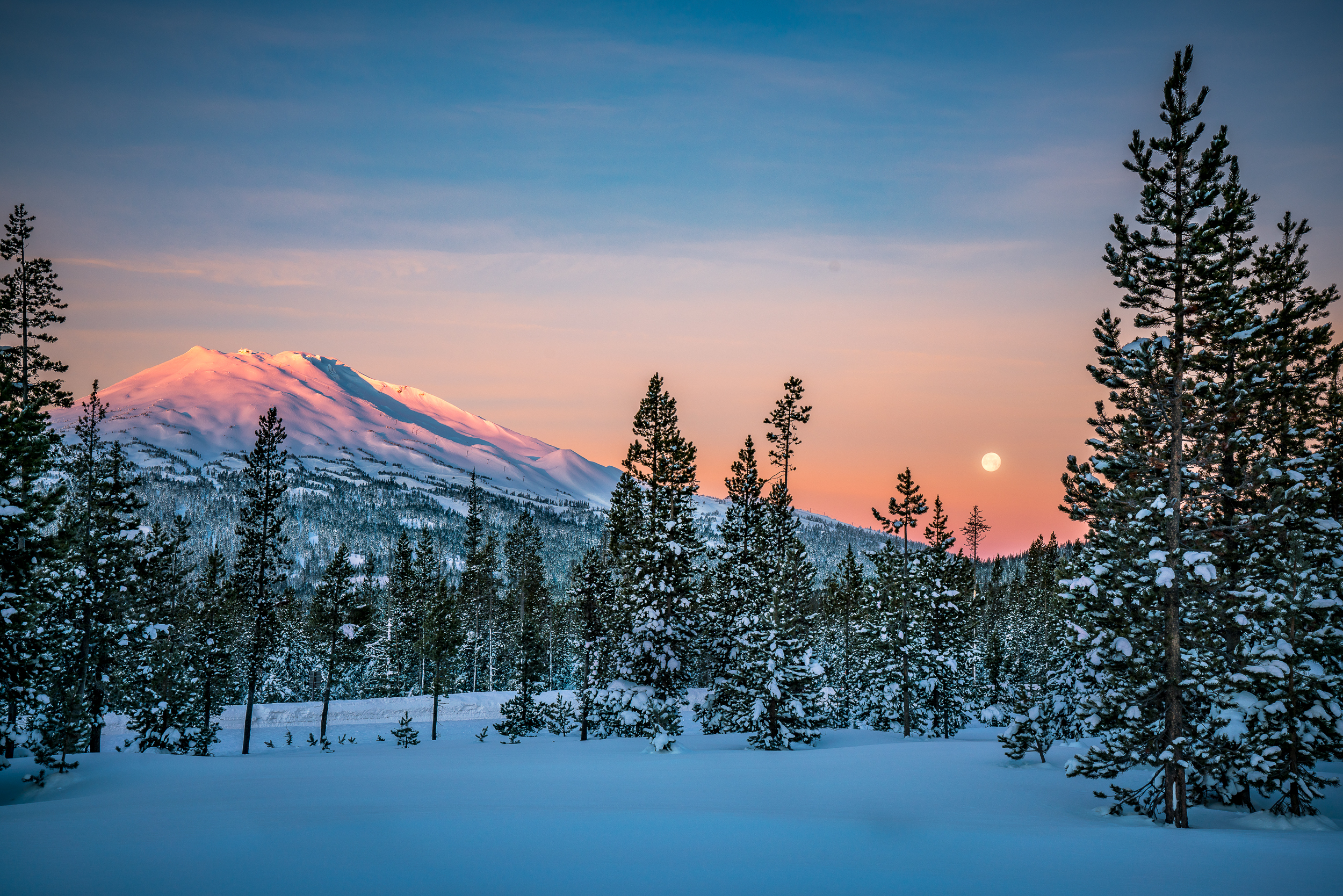 Mt Bachelor Winter Sunset - Bend Oregon Stock Photography