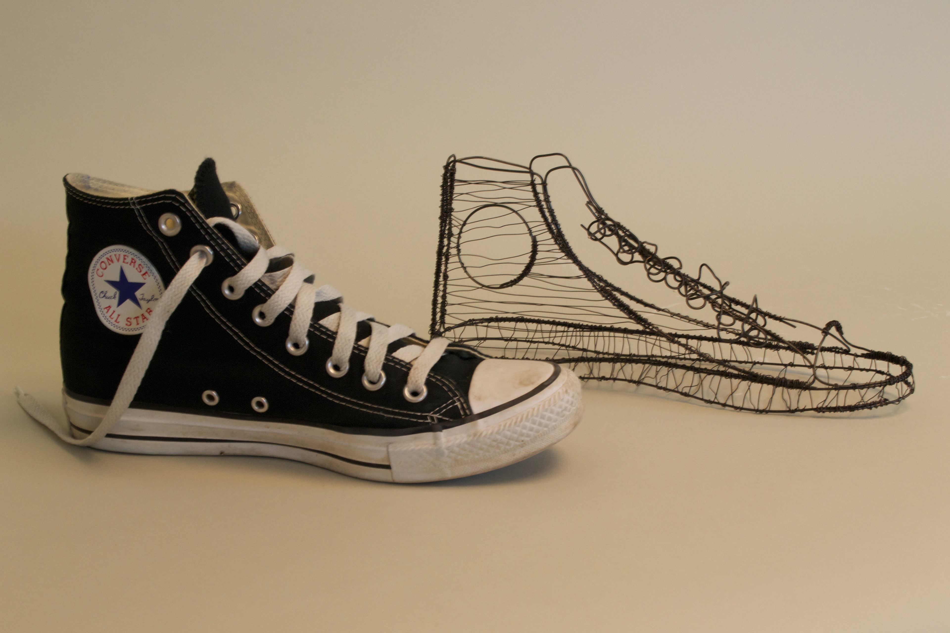 AwesomeeAllyson - Wire Shoe