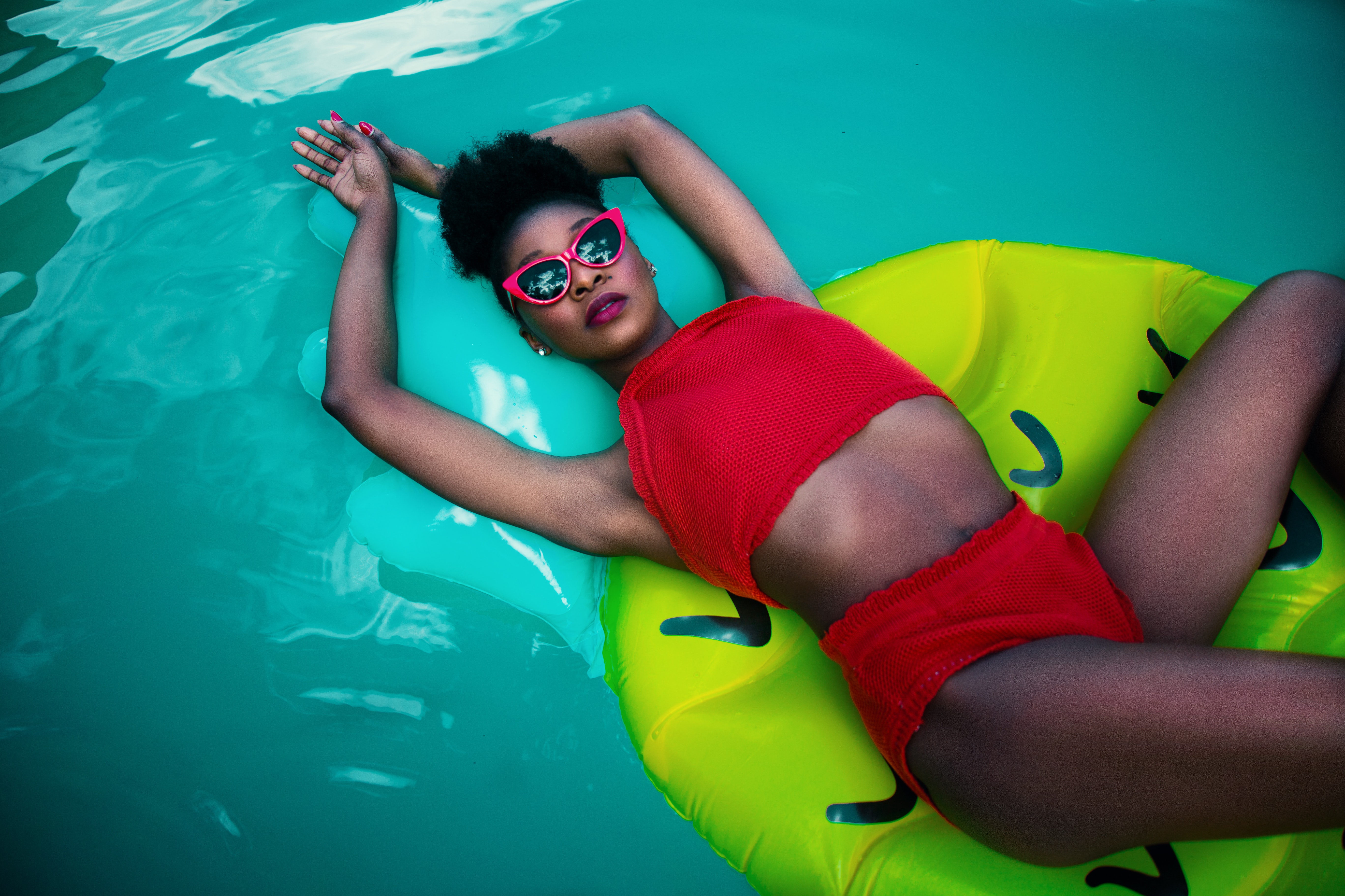 Women's red sleeveless top bikini photo