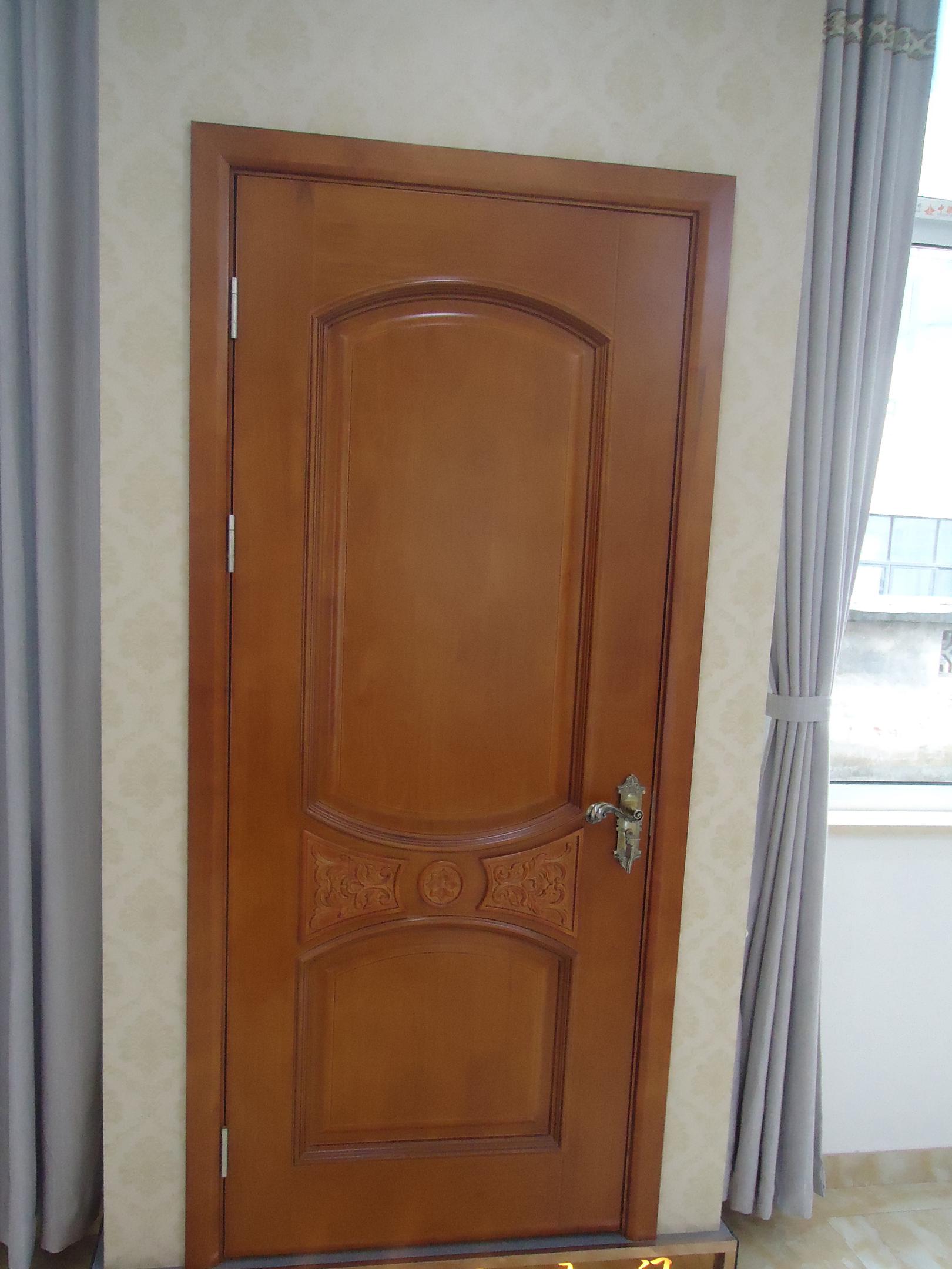 wooden door Picture | China Doors