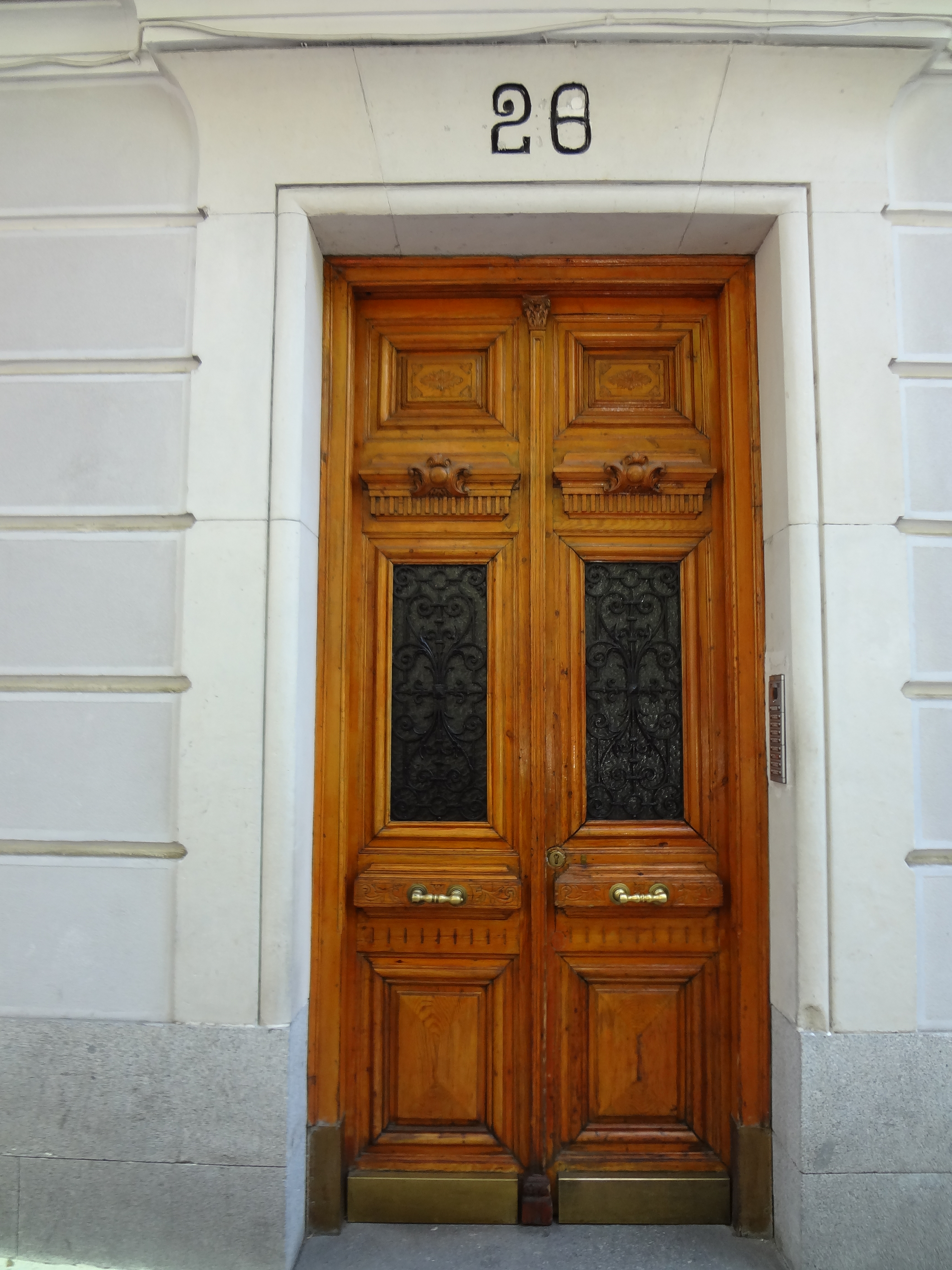 File:Antique Wooden Door, Salamanca (Madrid) 014.JPG - Wikimedia Commons