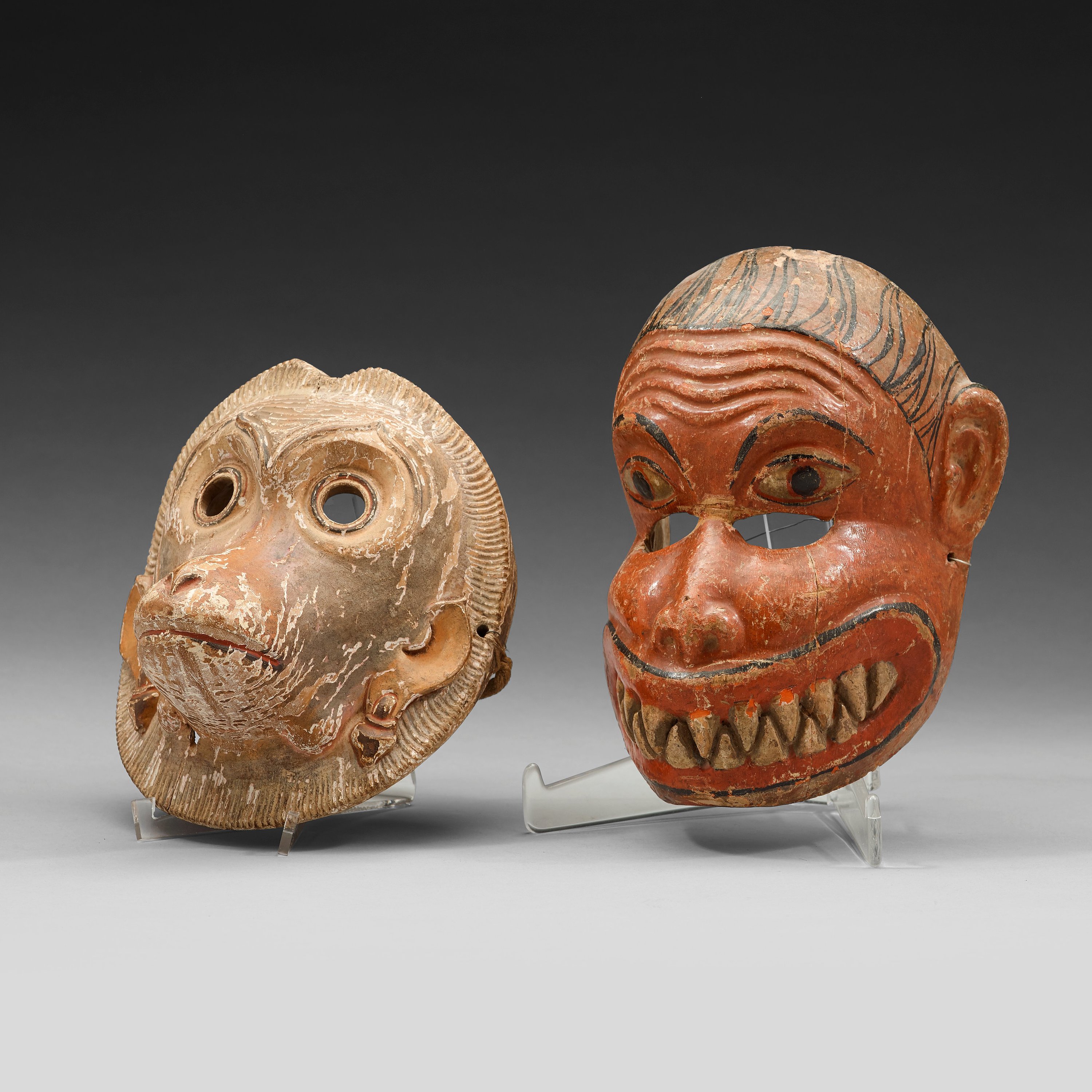 Twoo wooden masks, presumably India, circa 1900. - Bukowskis