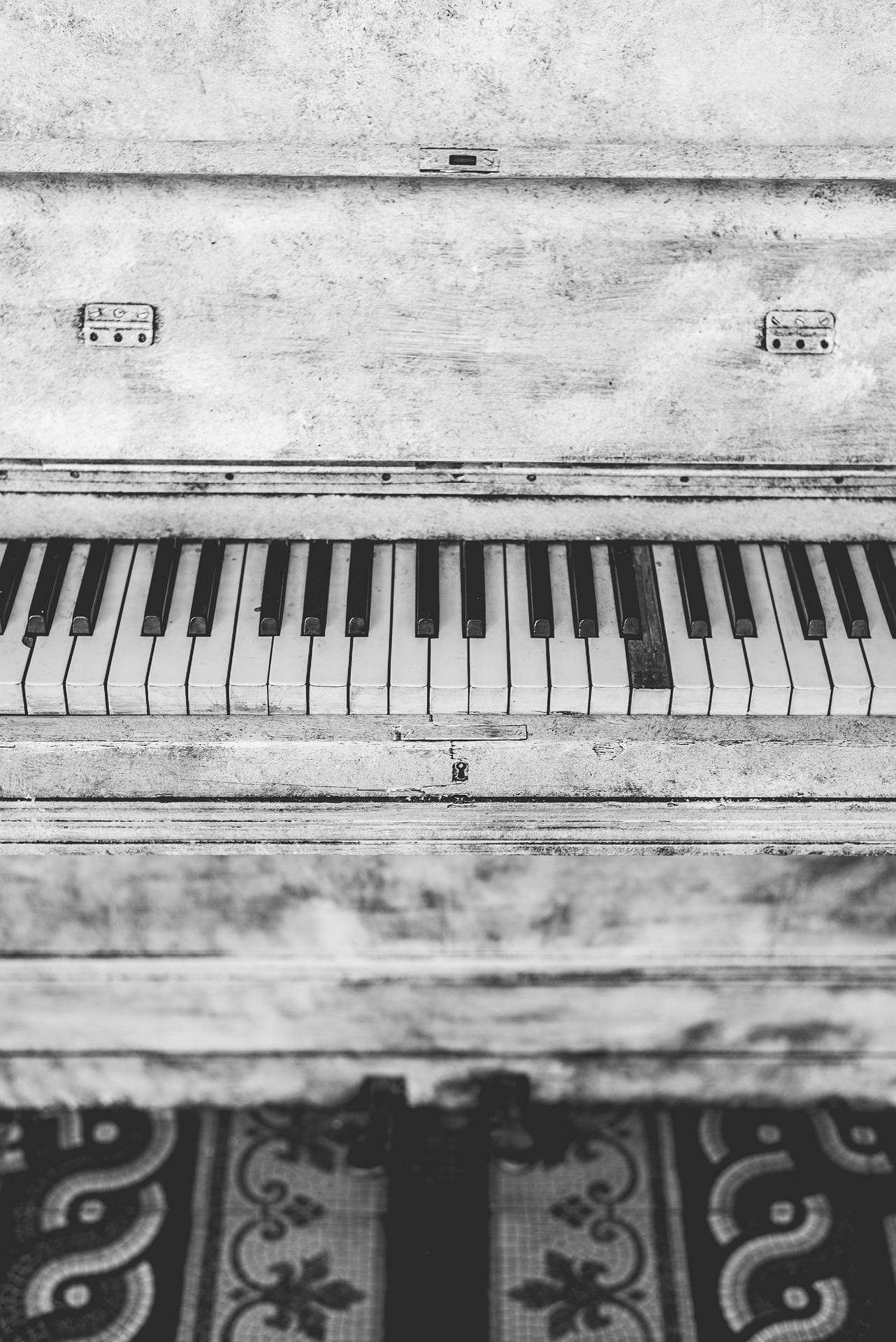 Wooden piano photo