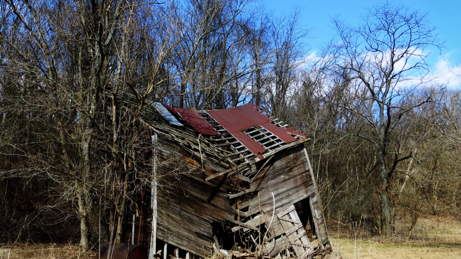 Farms: Shaggy Shack Shed Cracked Middle Wv Shelter Wooden Timber ...