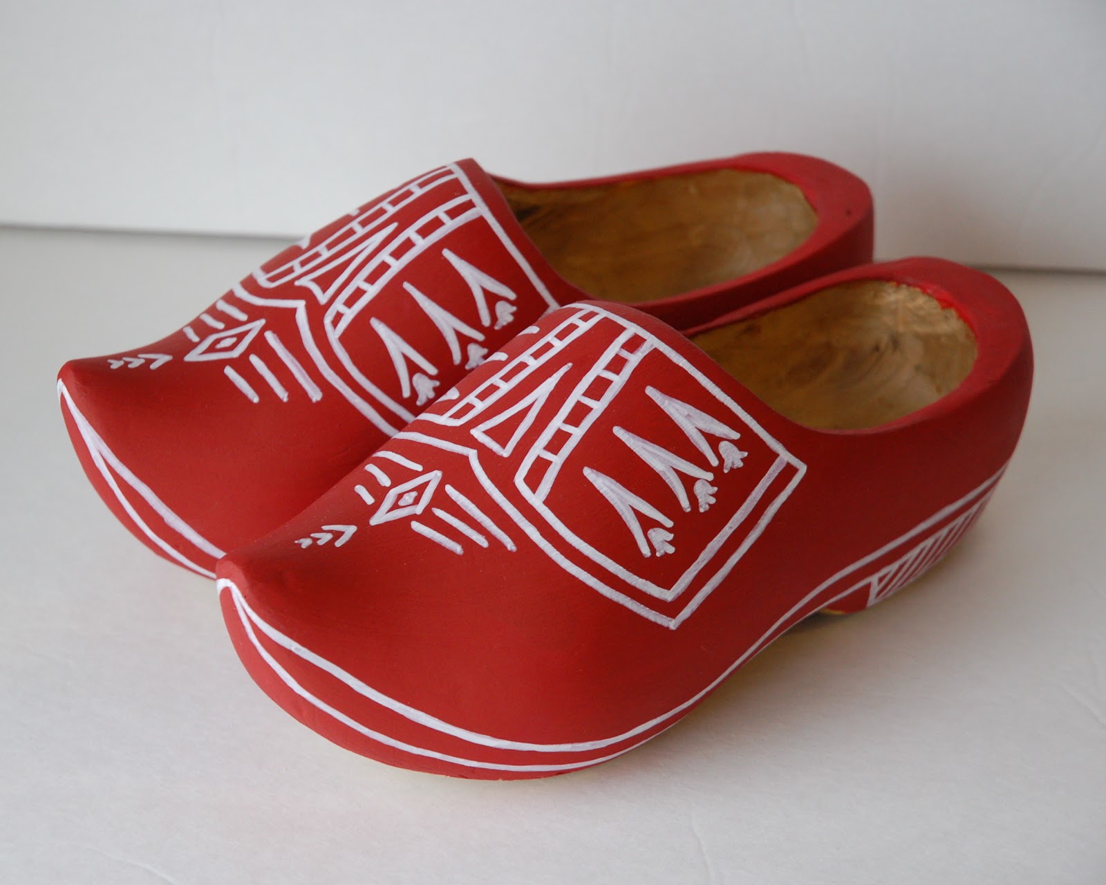 russian wooden shoes