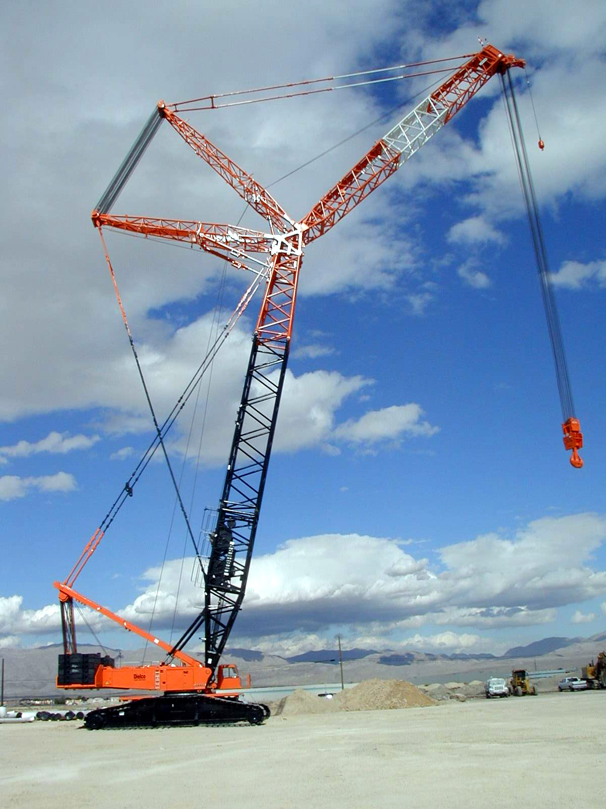 Crane Working in the Desert - BC Wire Rope & Rigging