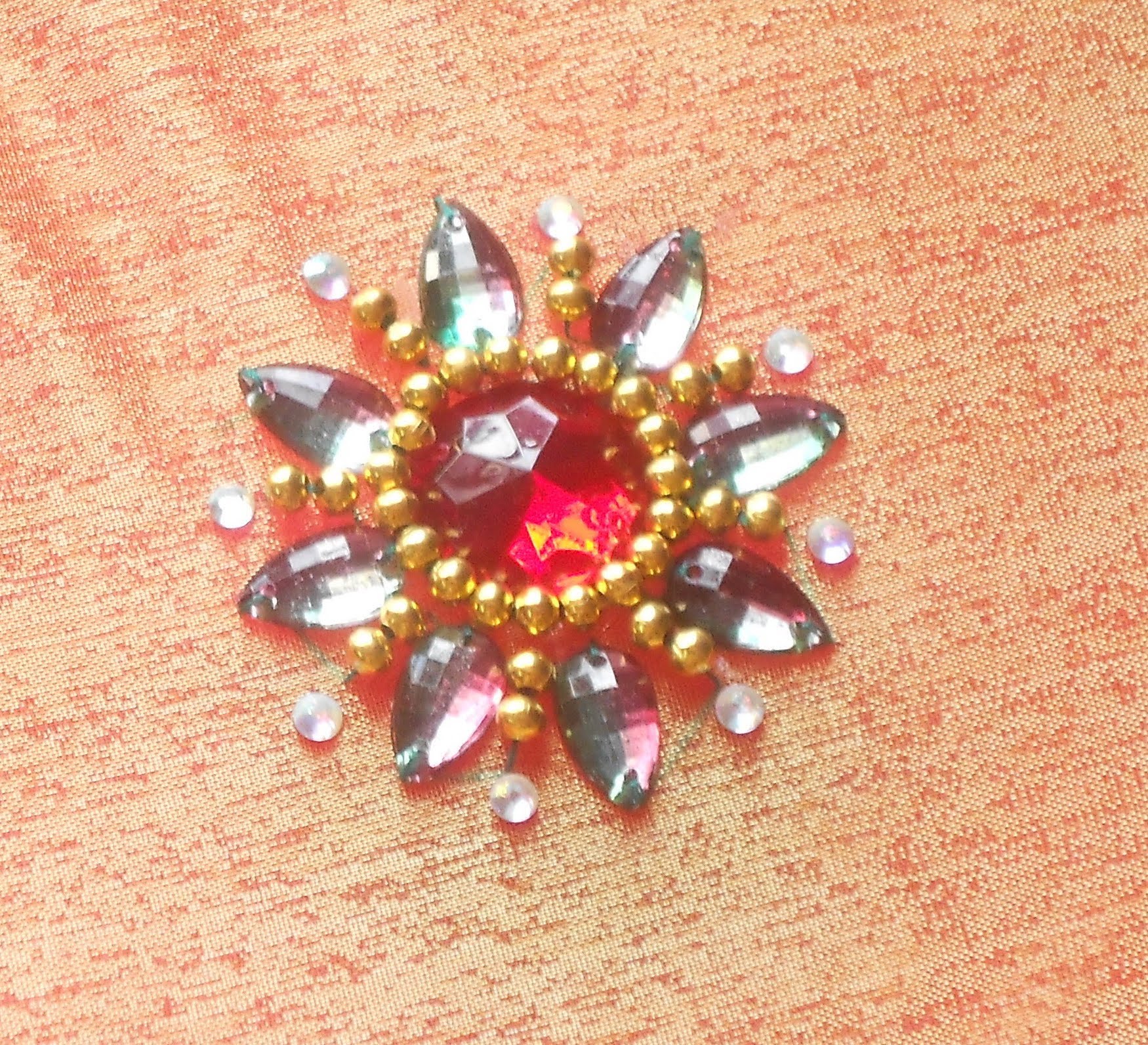HAND EMBROIDERY: How to sew a Kundan stone with golden beads - YouTube